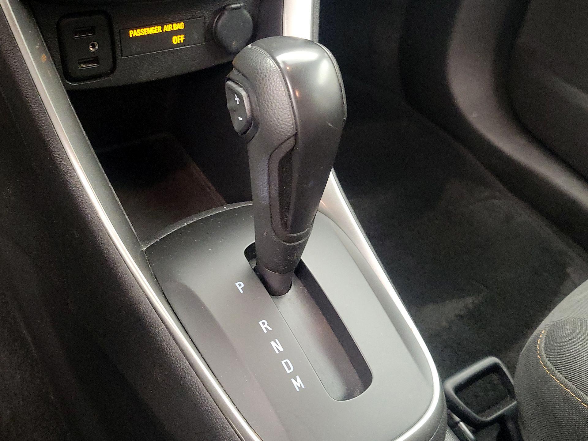 Thumbnail: 2020 Chevrolet Trax - 17