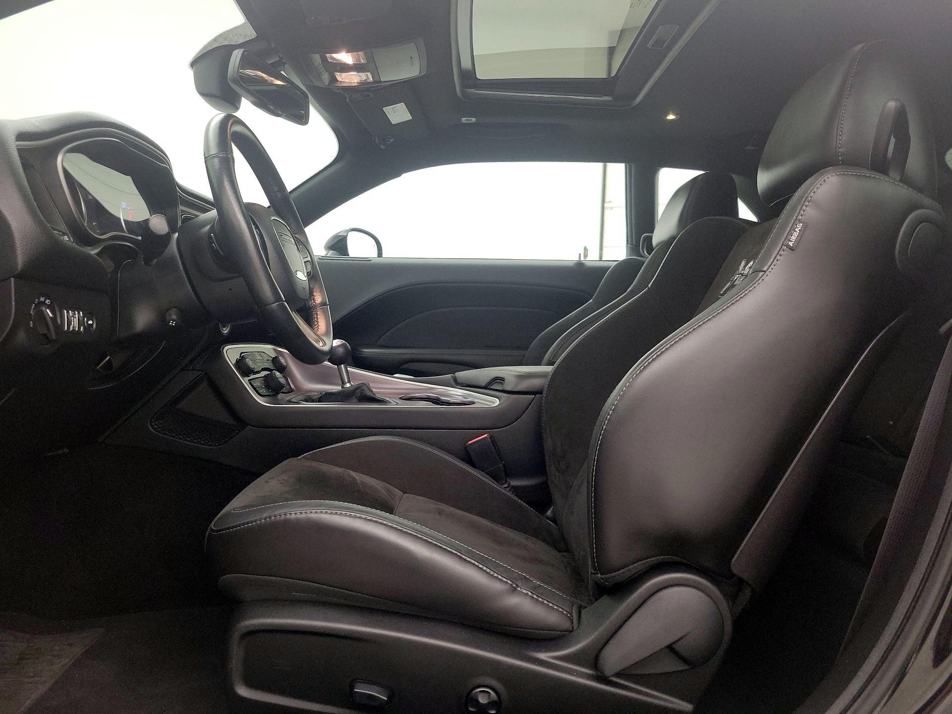 Thumbnail: 2019 Dodge Challenger - 11