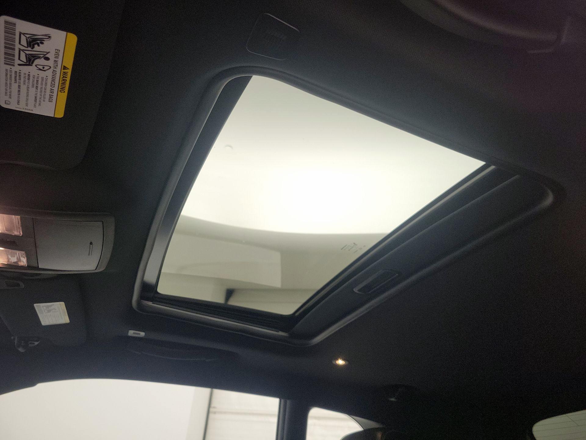 Thumbnail: 2019 Dodge Challenger - 20