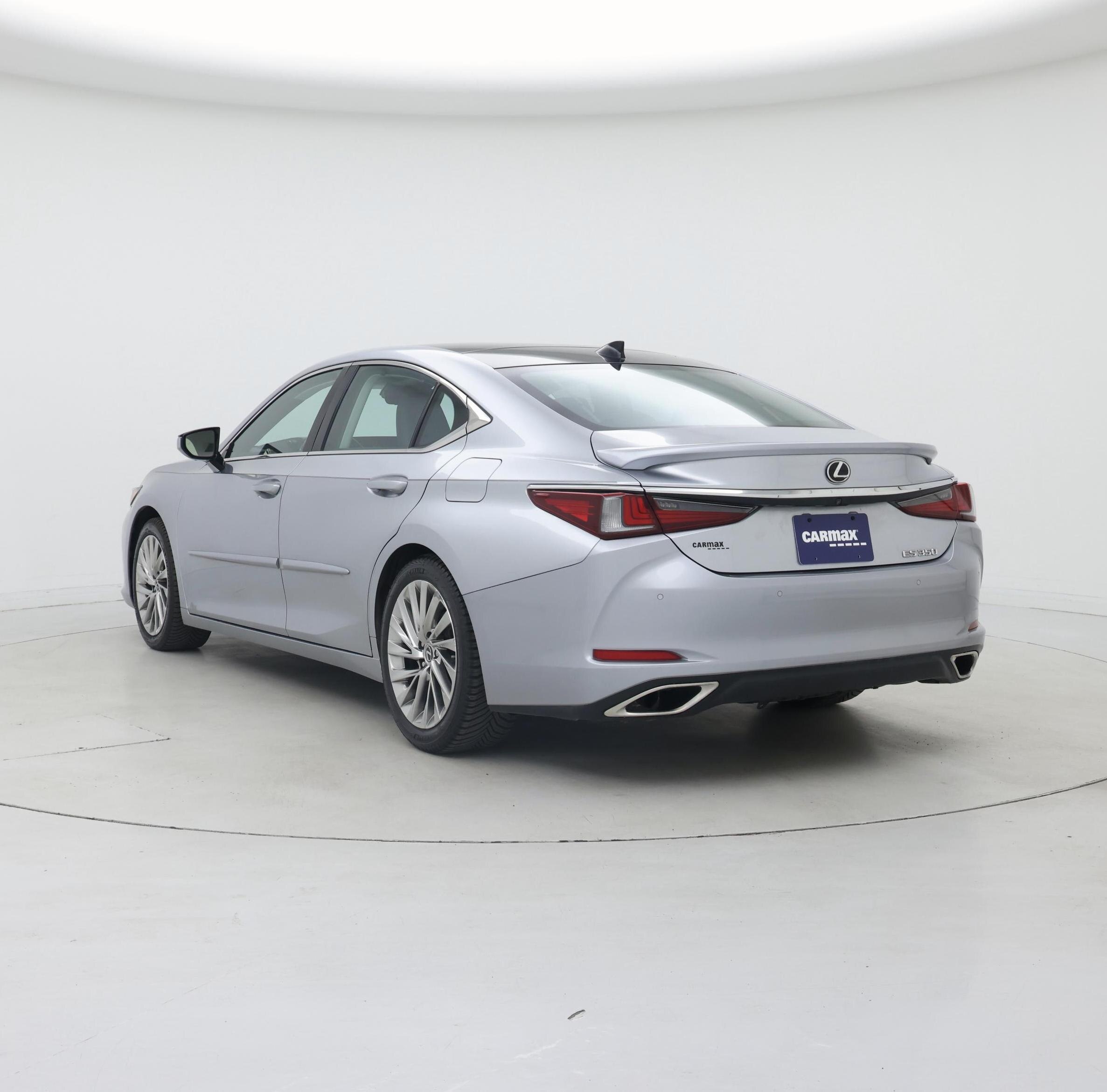 Thumbnail: 2022 Lexus ES - 2