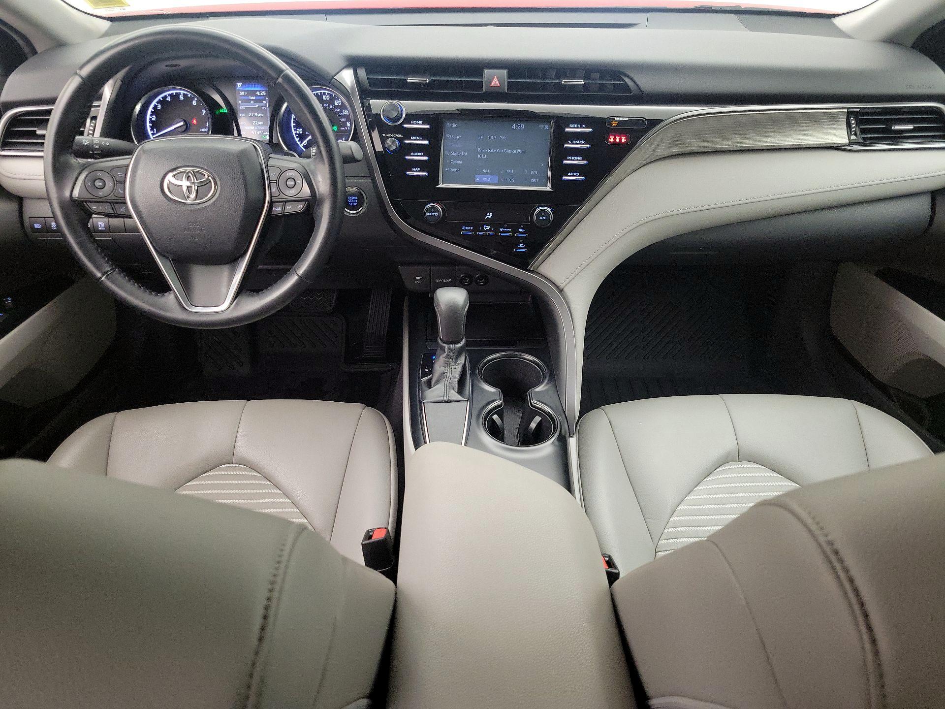 Thumbnail: 2019 Toyota Camry - 9