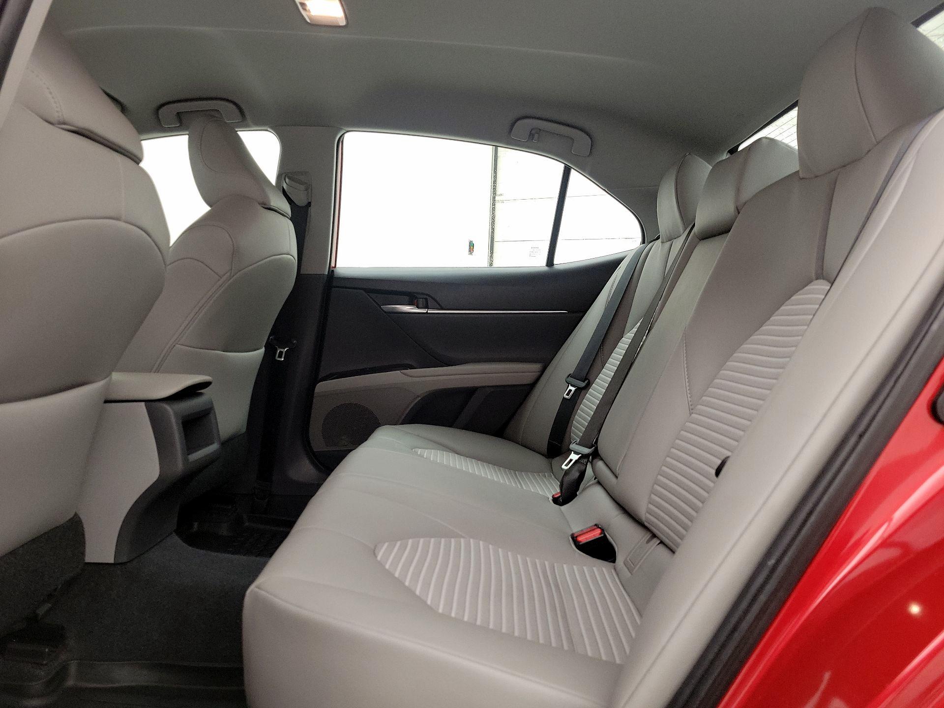 Thumbnail: 2019 Toyota Camry - 19