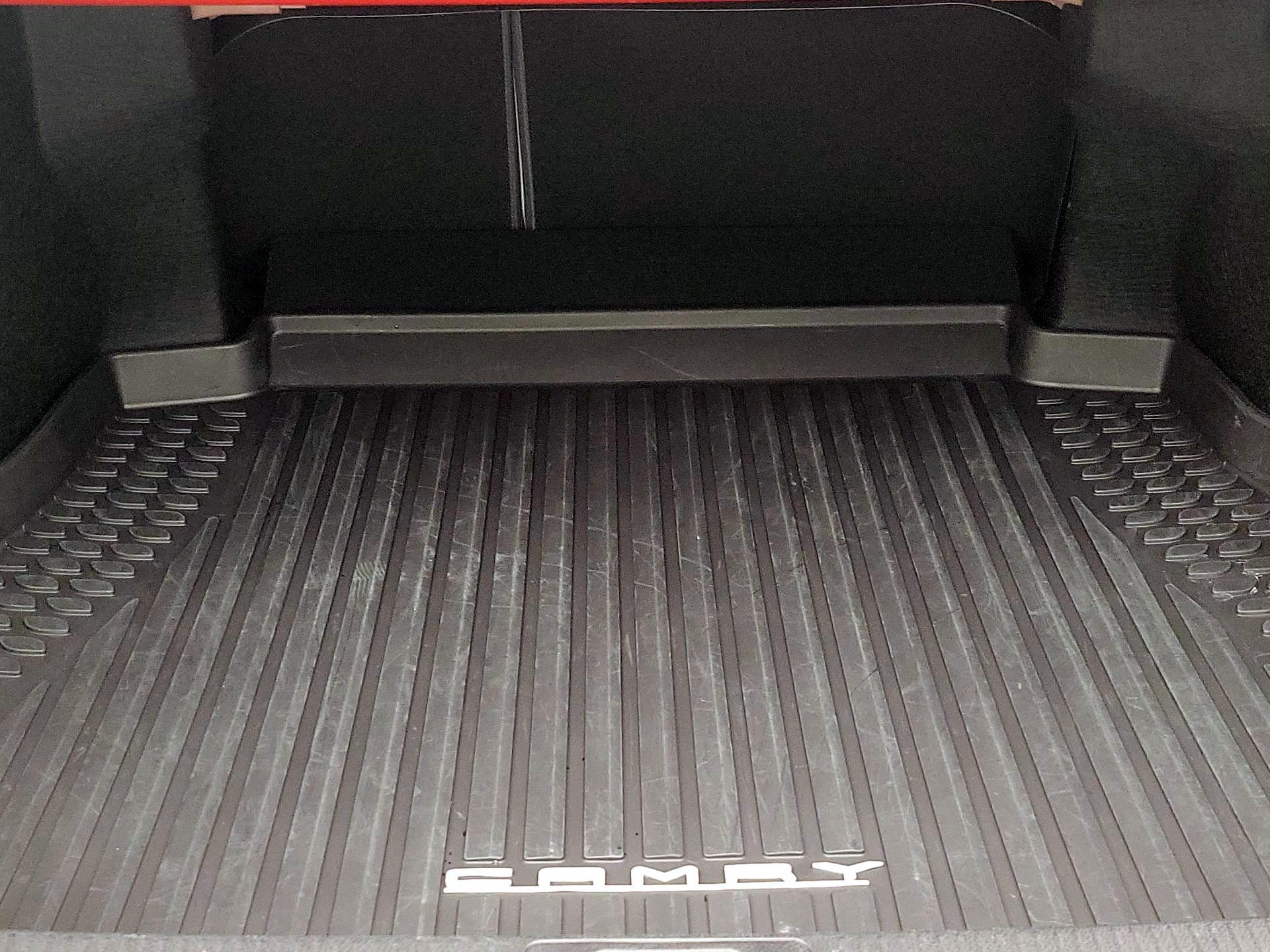 Thumbnail: 2019 Toyota Camry - 20