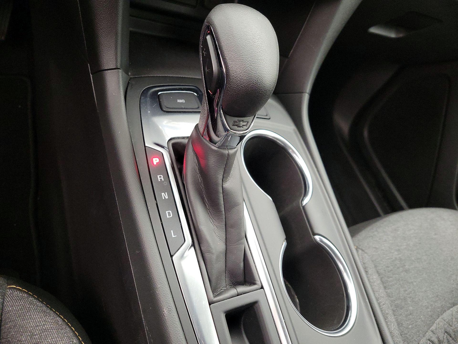 Thumbnail: 2022 Chevrolet Equinox - 17