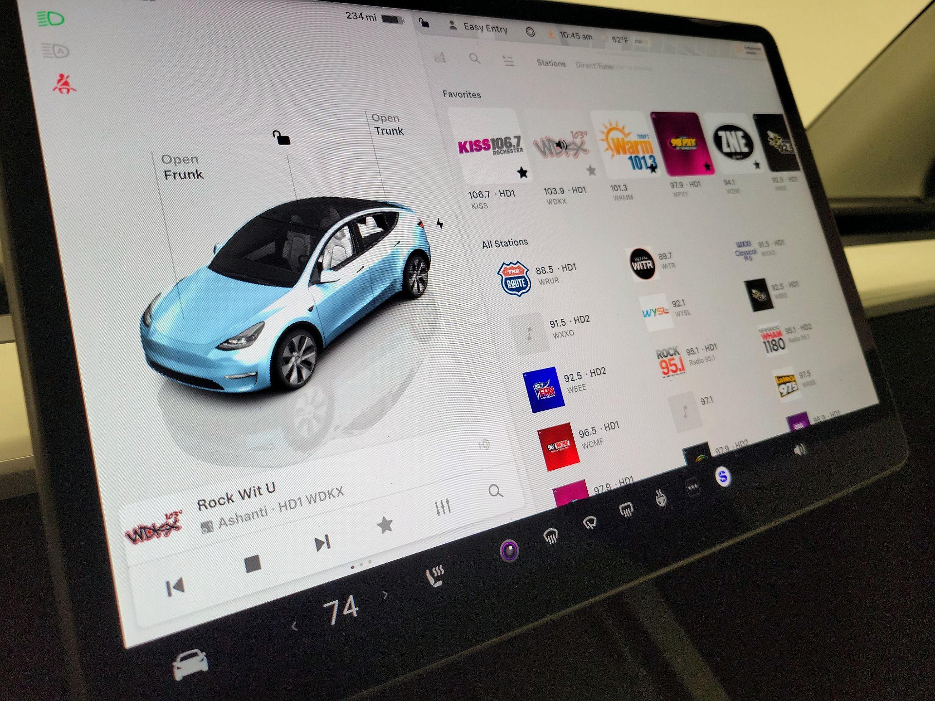 Thumbnail: 2022 Tesla Model Y - 15
