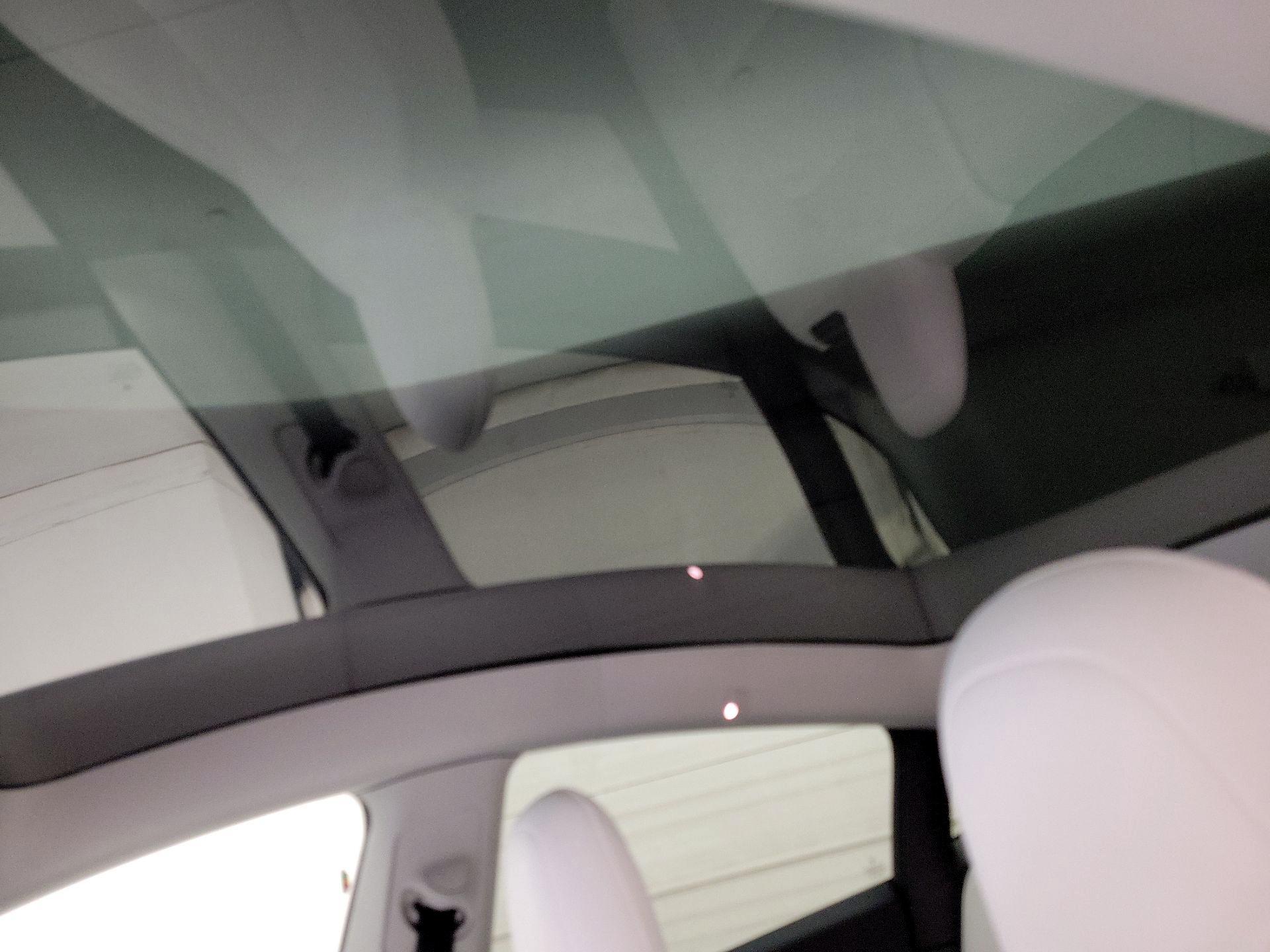 Thumbnail: 2022 Tesla Model Y - 18