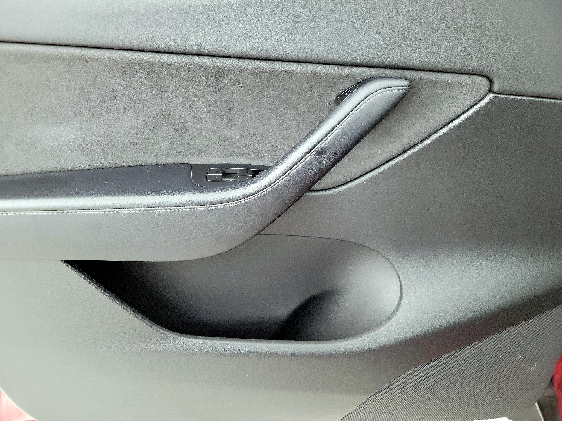 Thumbnail: 2022 Tesla Model Y - 12