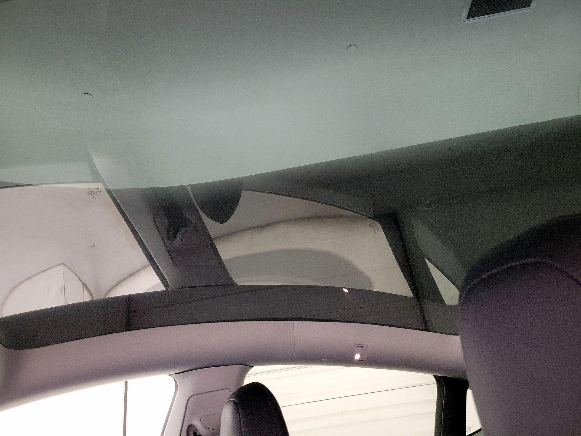 Thumbnail: 2022 Tesla Model Y - 18