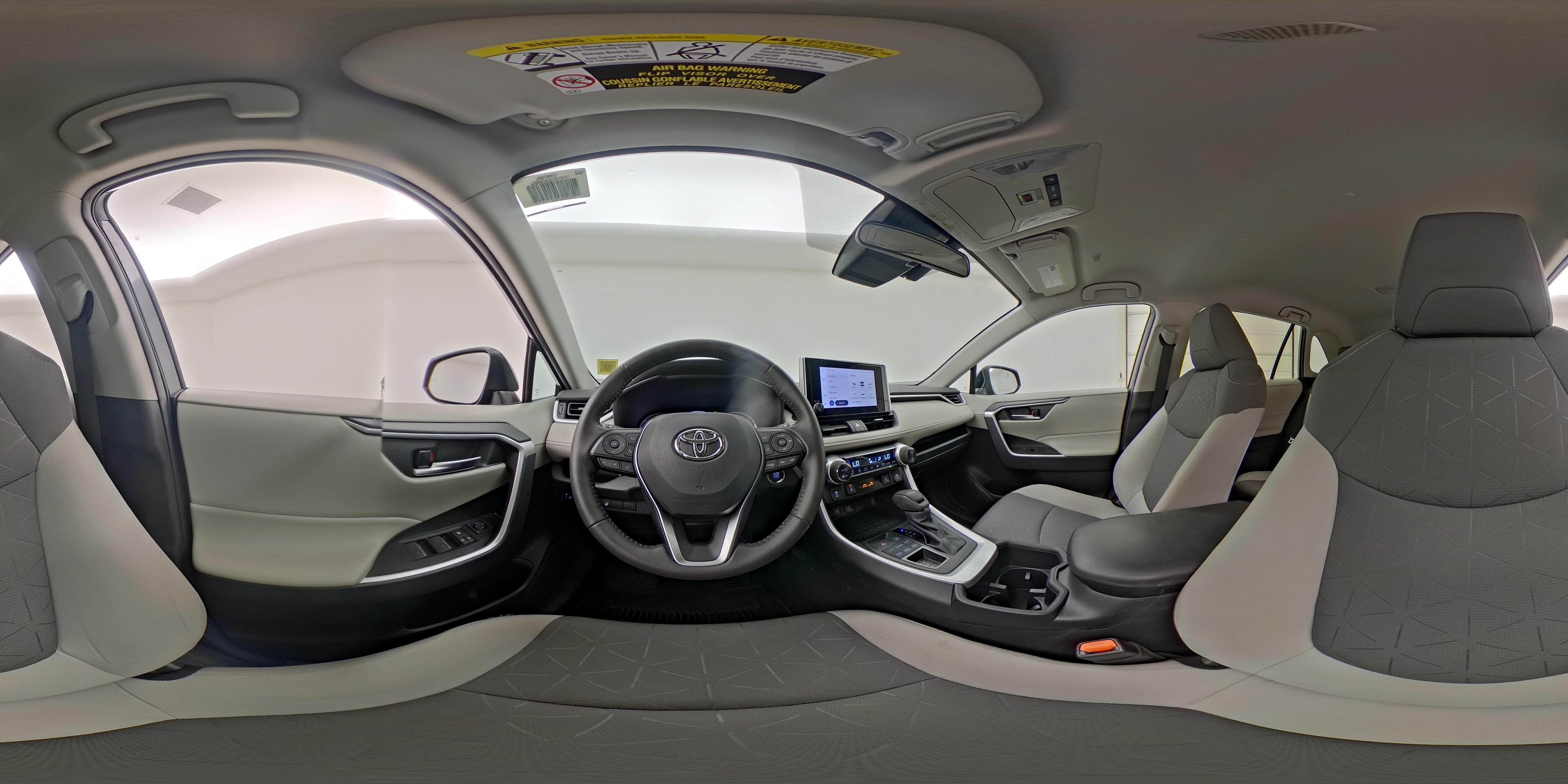 2023 Toyota RAV4 XLE - Photo 26