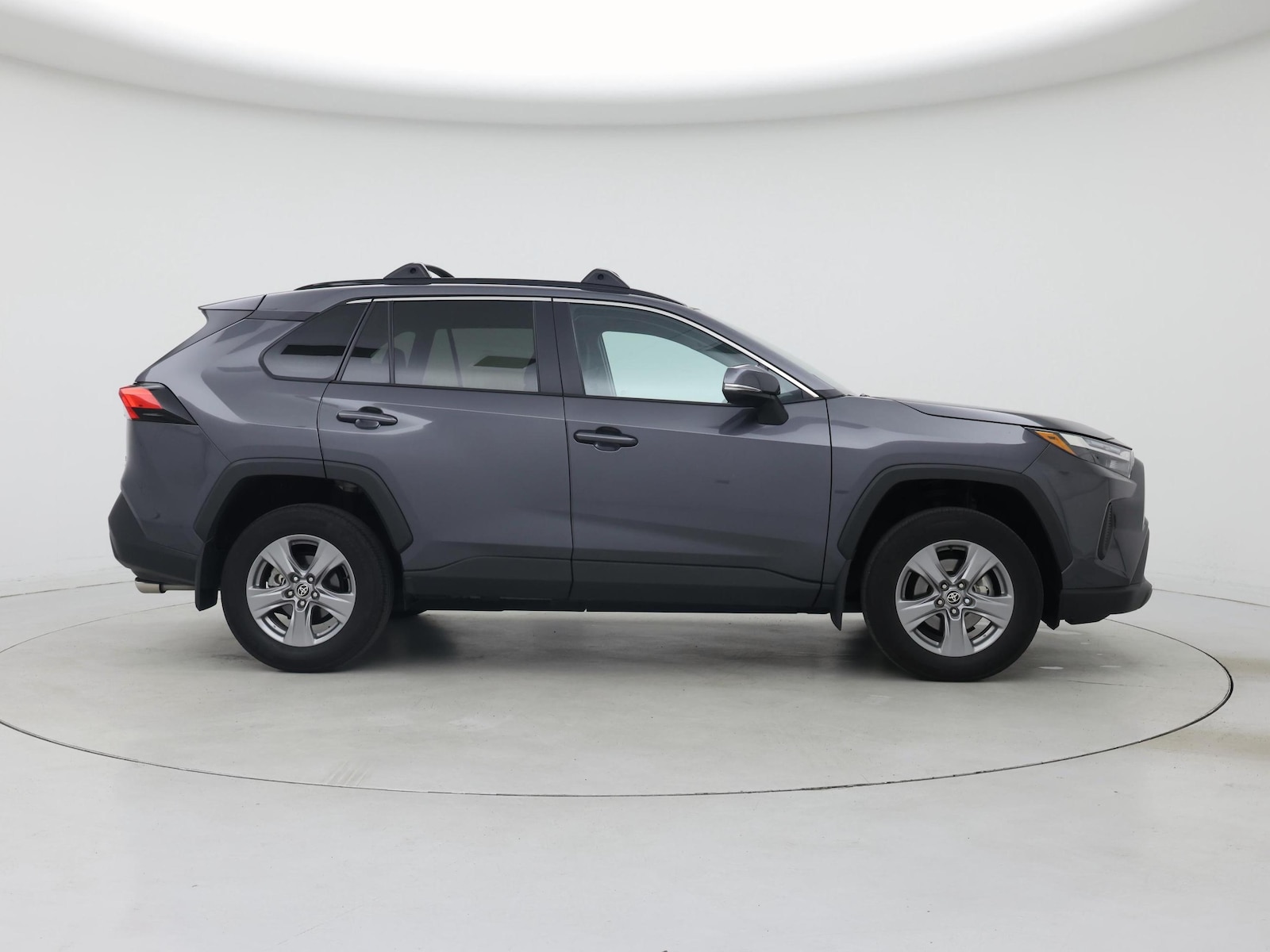 2023 Toyota RAV4 XLE - Photo 8