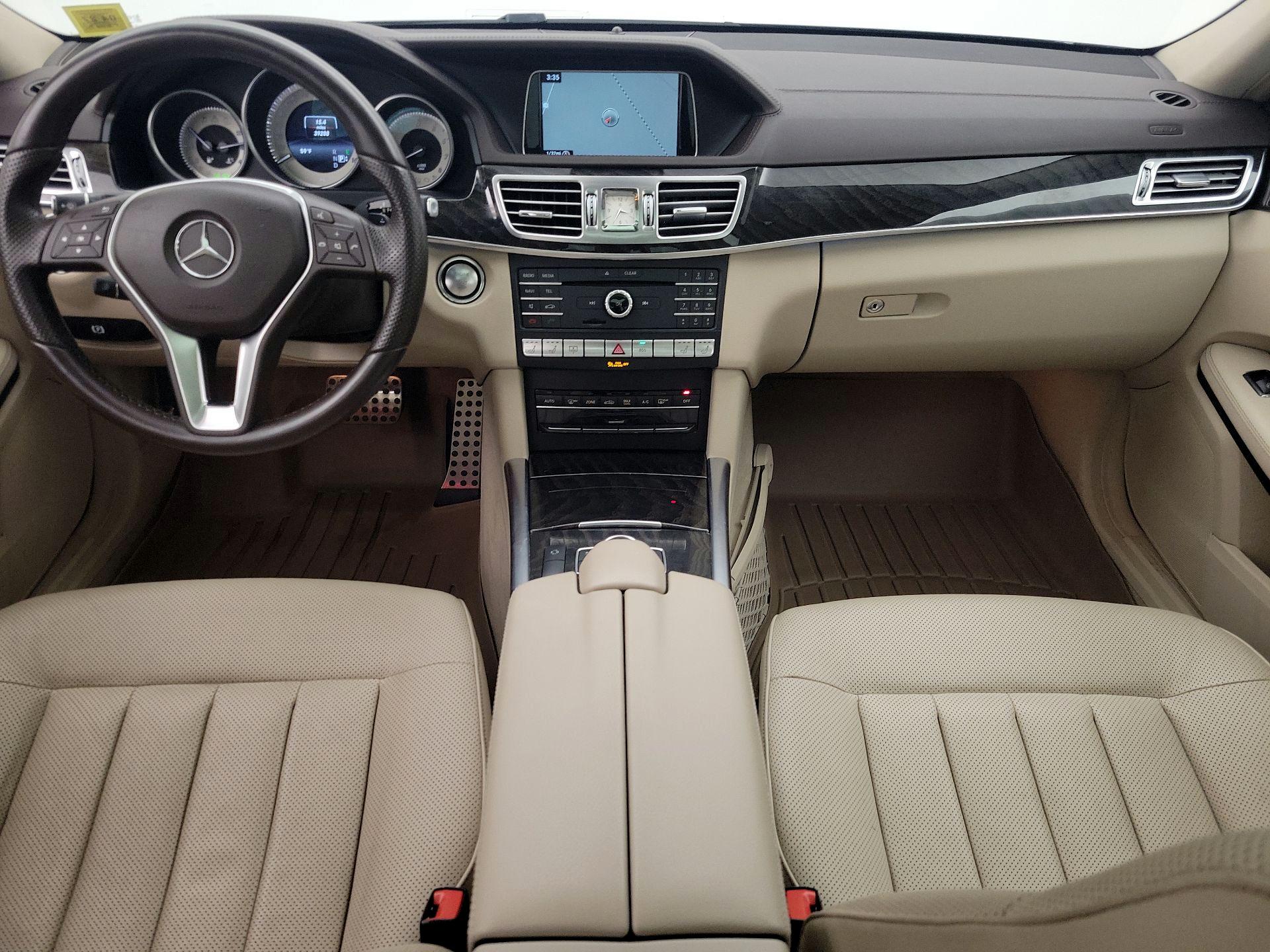 Thumbnail: 2016 Mercedes-Benz E-Class - 9