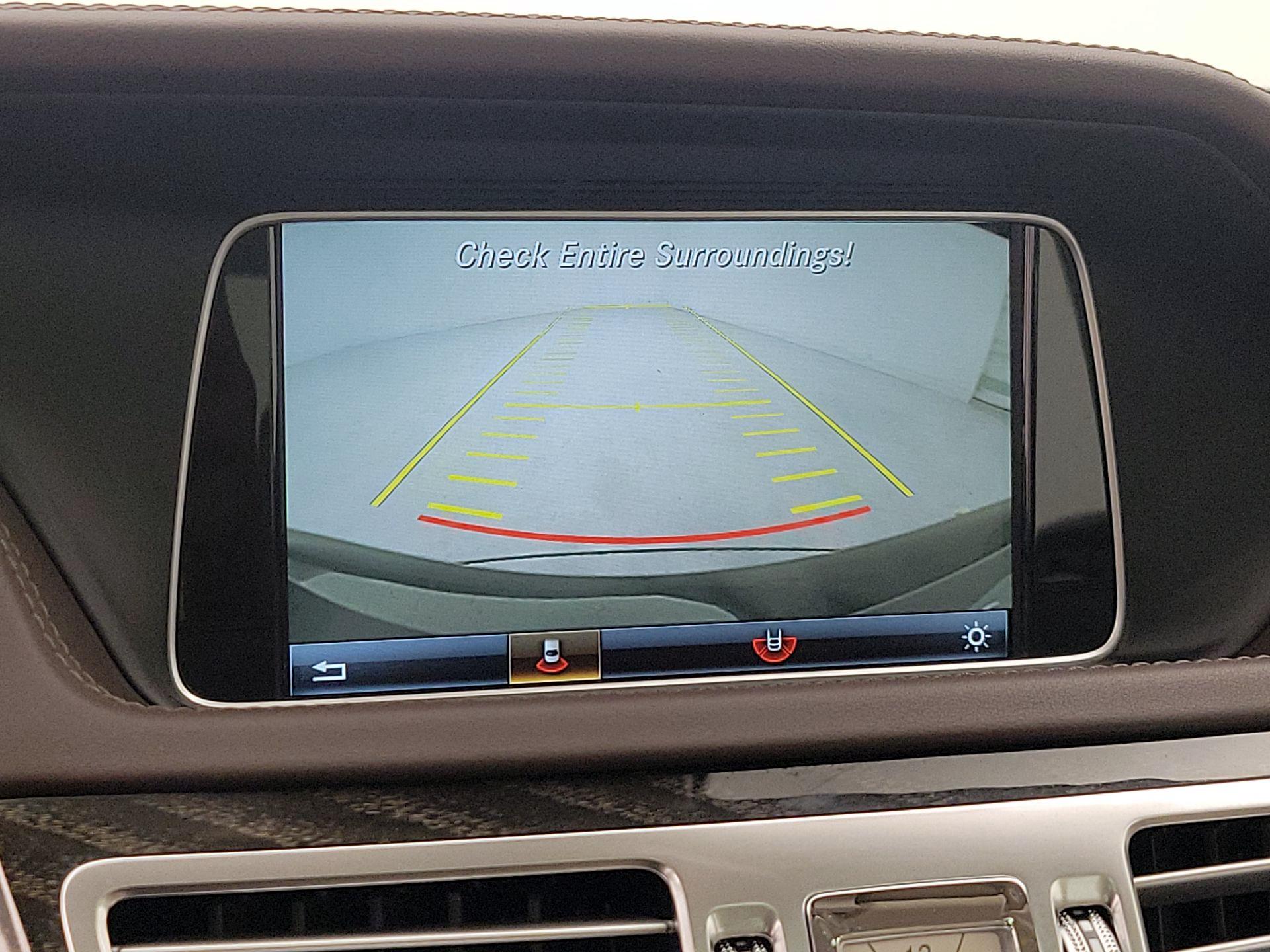 Thumbnail: 2016 Mercedes-Benz E-Class - 15