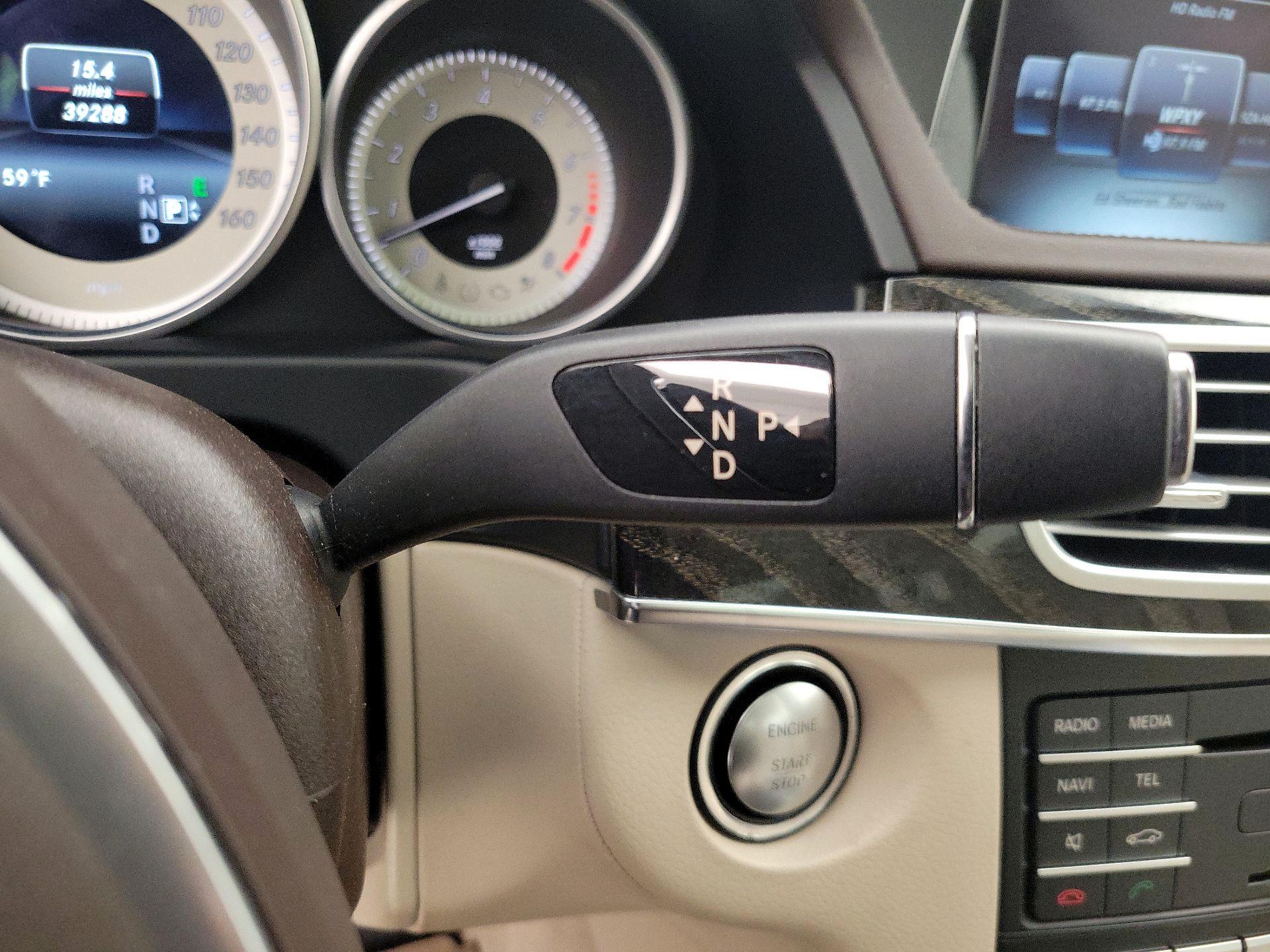 Thumbnail: 2016 Mercedes-Benz E-Class - 18