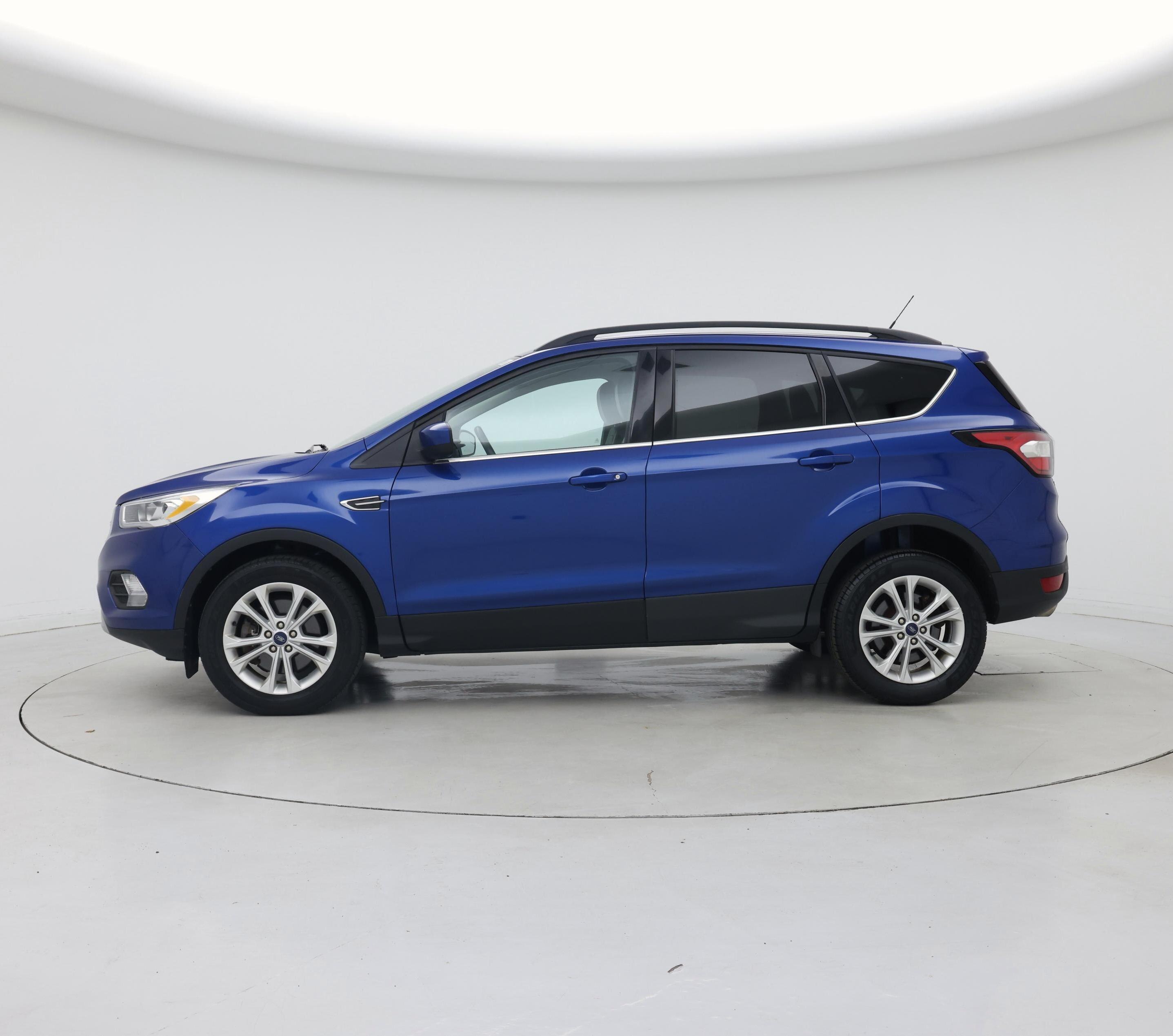 Thumbnail: 2018 Ford Escape - 3