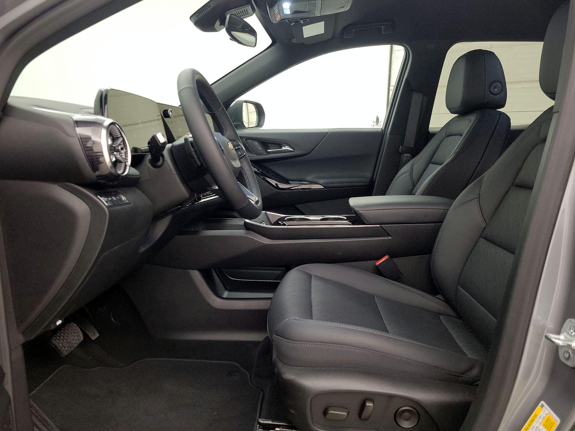 Thumbnail: 2025 Chevrolet Equinox - 11