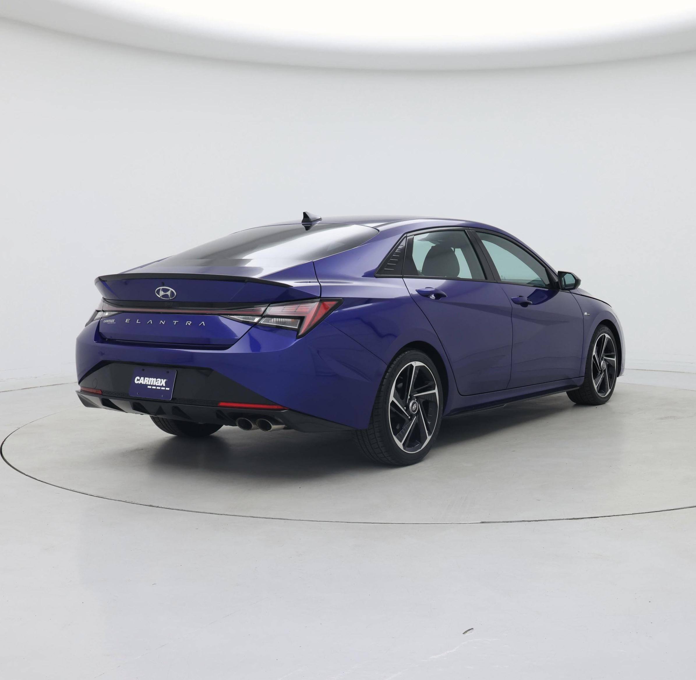 Thumbnail: 2022 Hyundai Elantra - 8