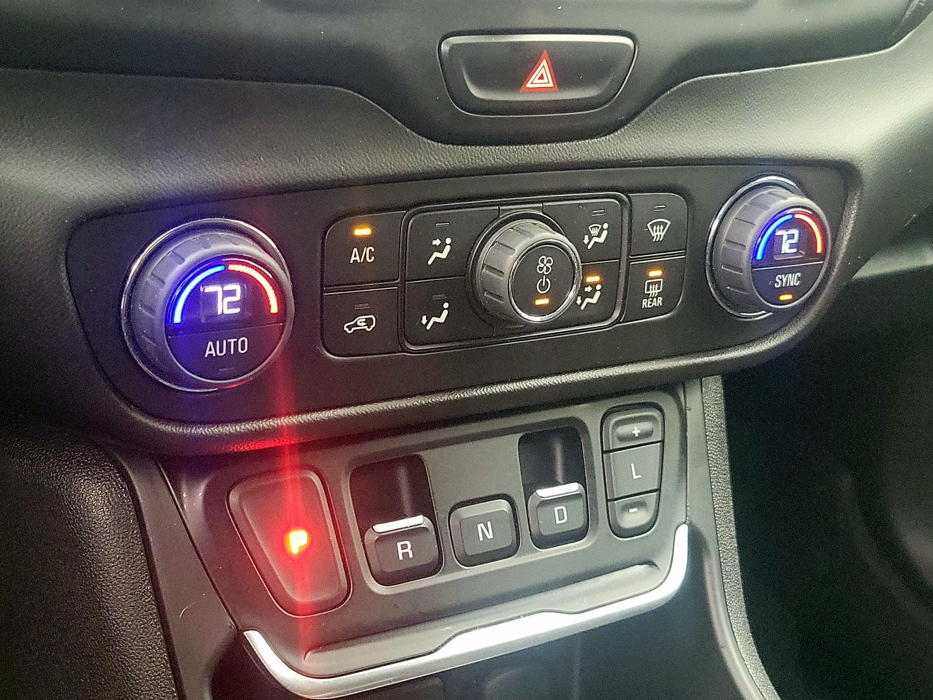 Thumbnail: 2020 GMC Terrain - 16