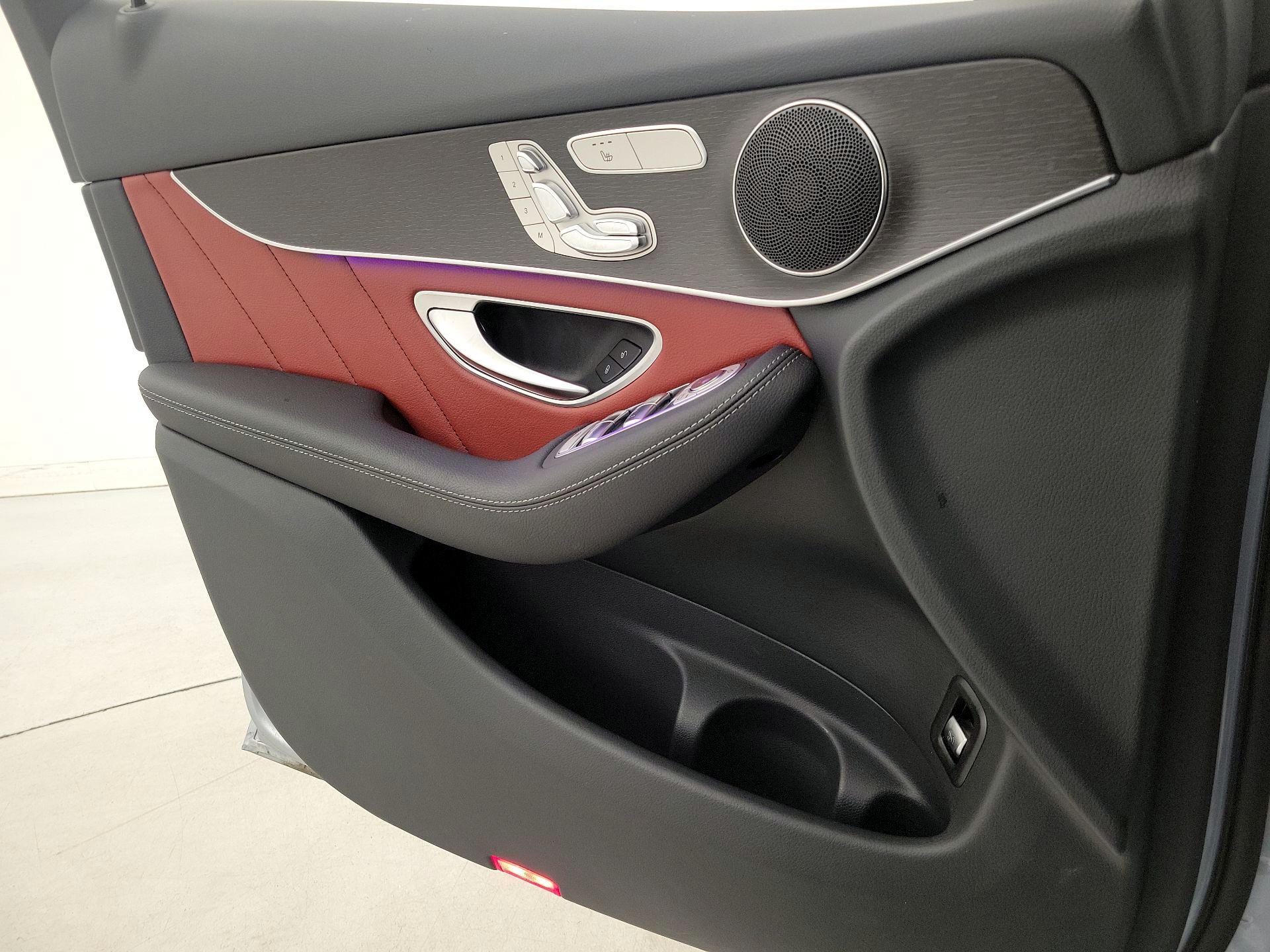 Thumbnail: 2022 Mercedes-Benz GLC - 12