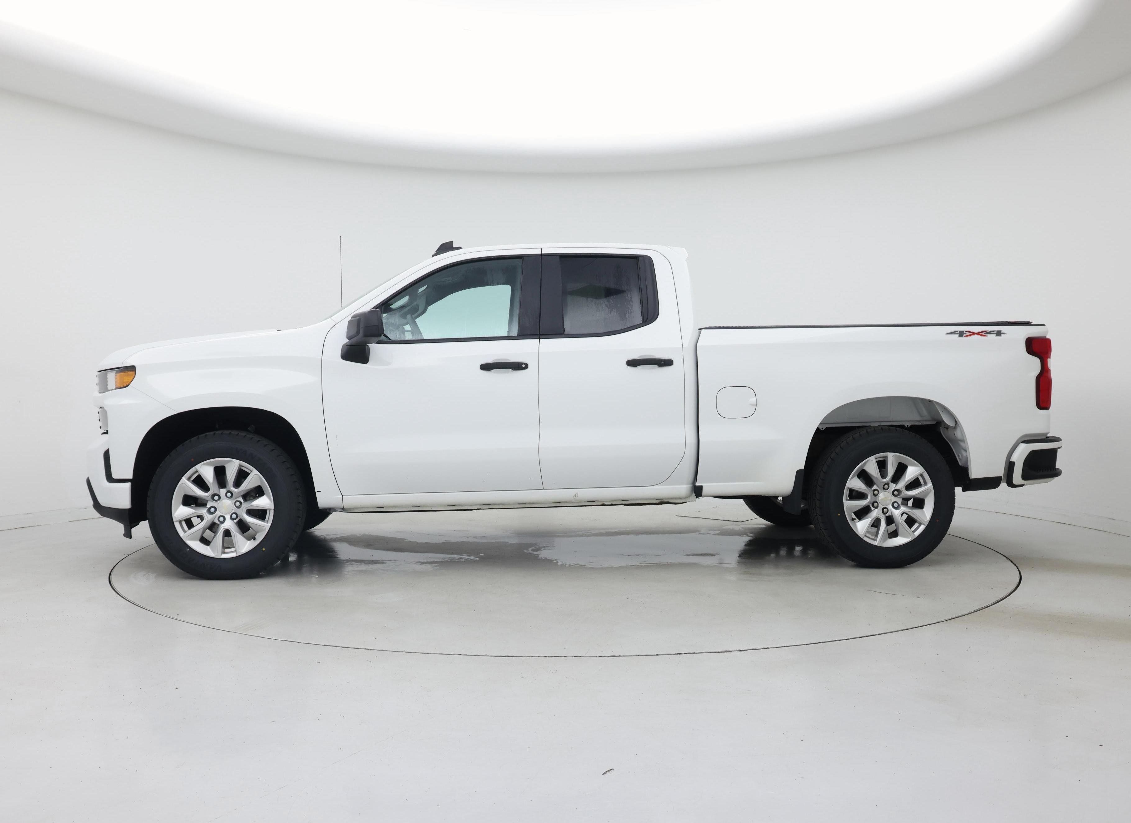 Thumbnail: 2020 Chevrolet Silverado 1500 - 3