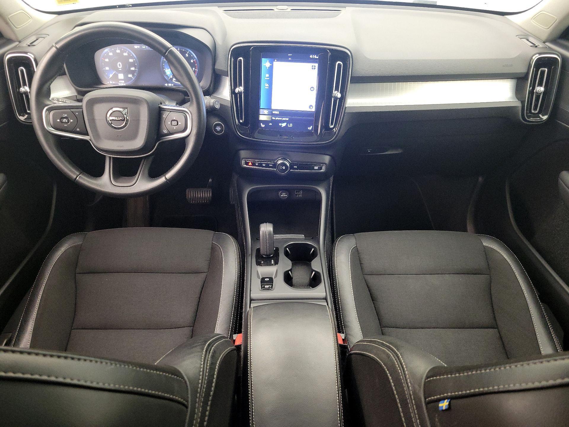 Thumbnail: 2020 Volvo XC40 - 9