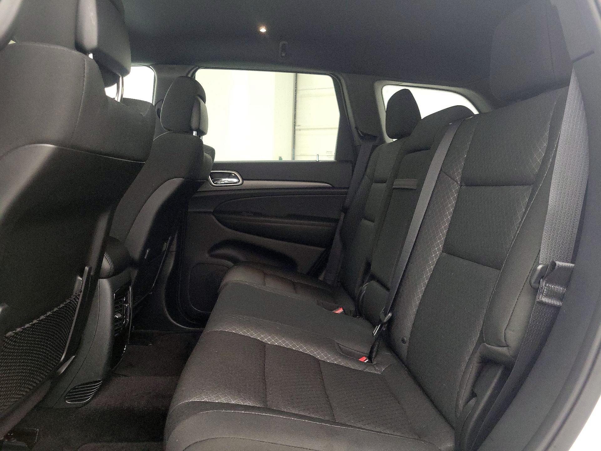 Thumbnail: 2018 Jeep Grand Cherokee - 19