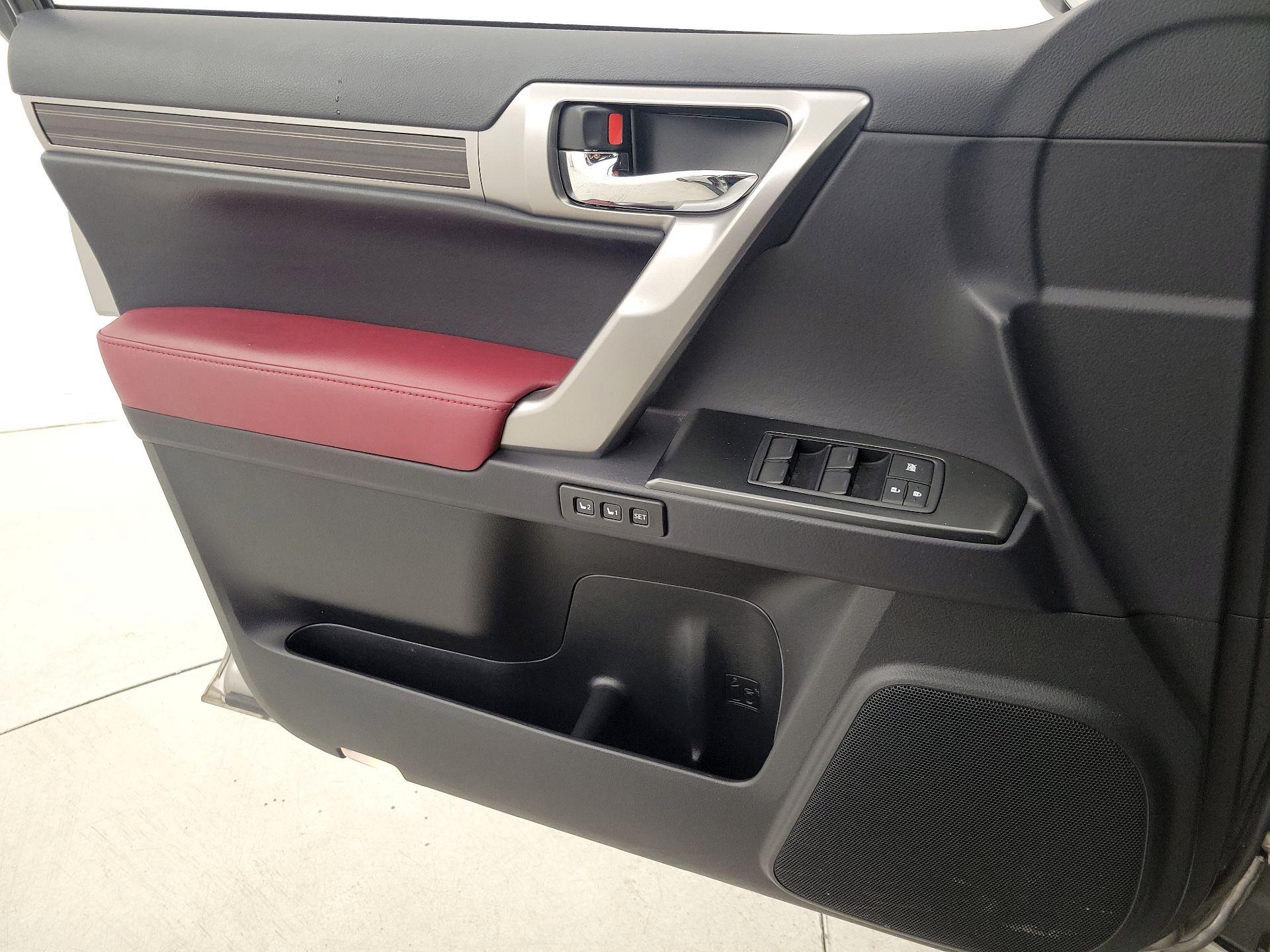 Thumbnail: 2023 Lexus GX - 12