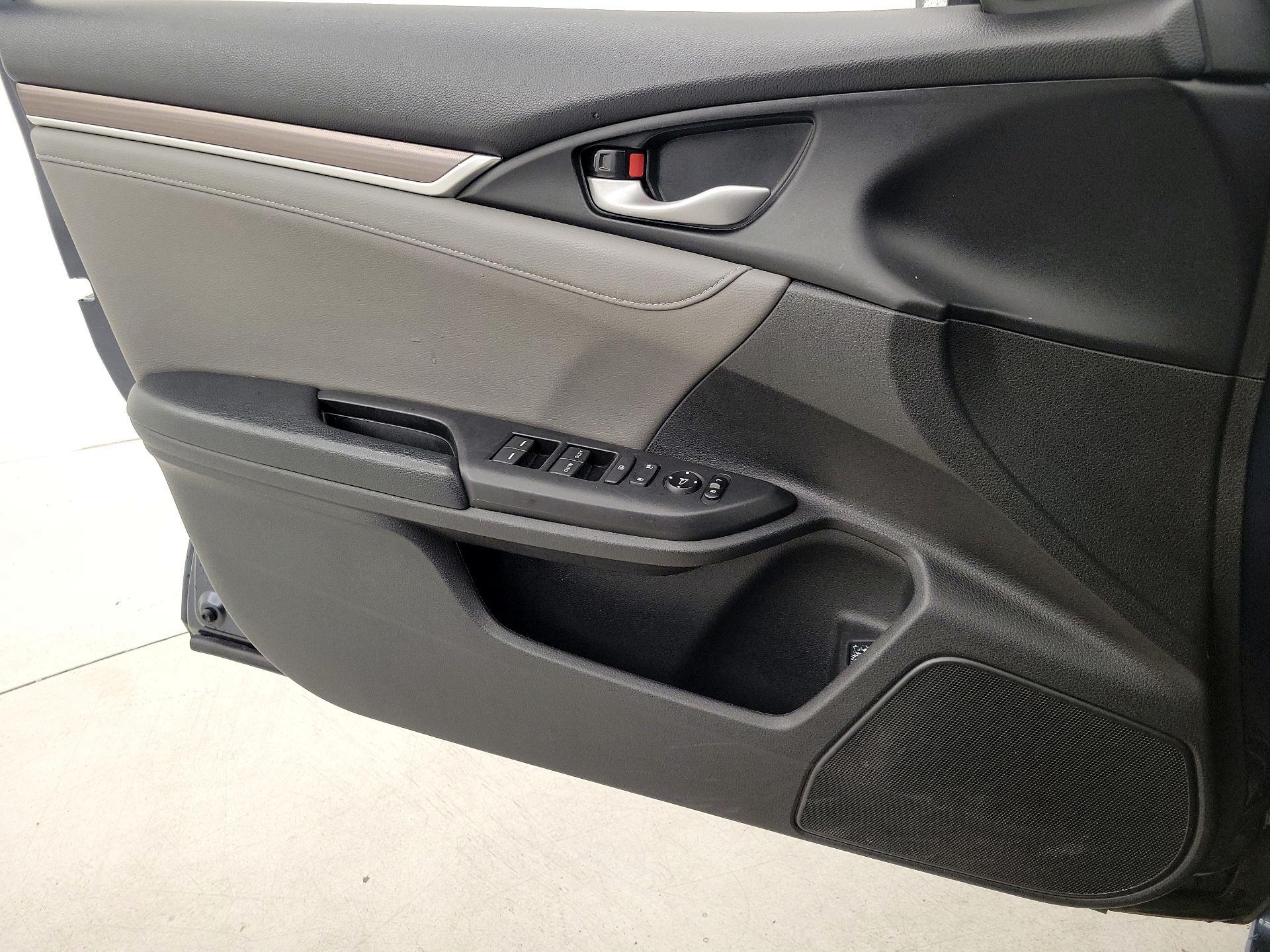 Thumbnail: 2019 Honda Civic - 12