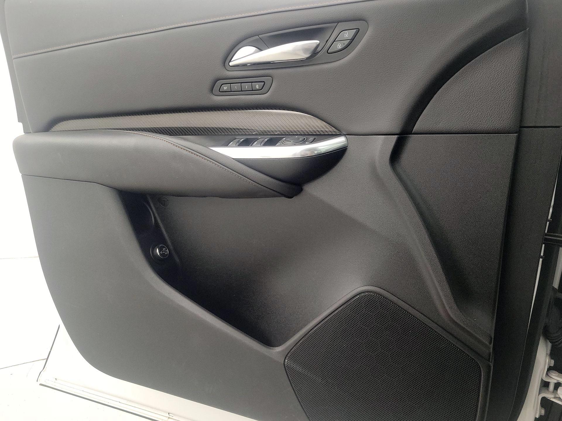 Thumbnail: 2023 Cadillac XT4 - 12