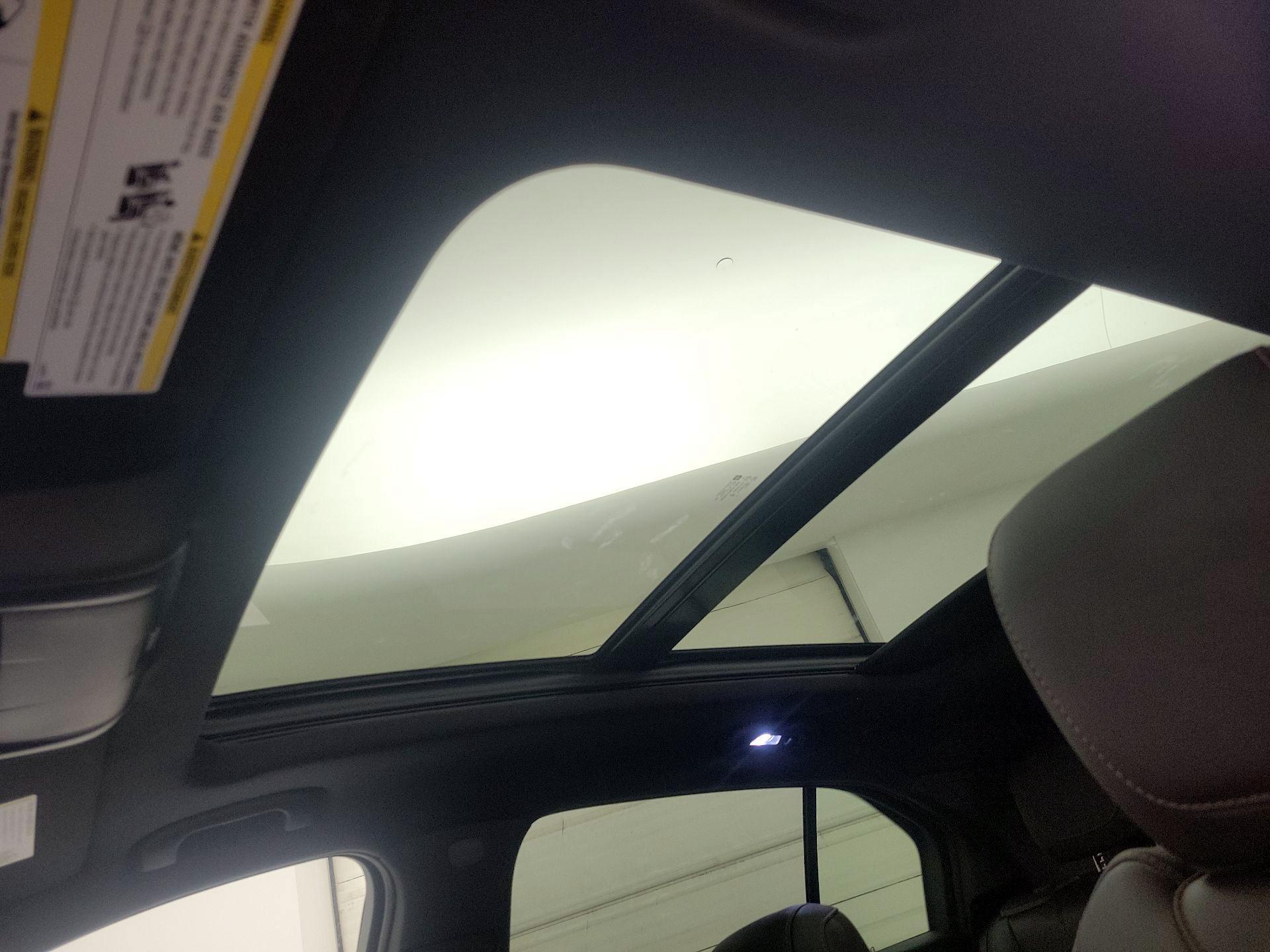 Thumbnail: 2023 Cadillac XT4 - 20