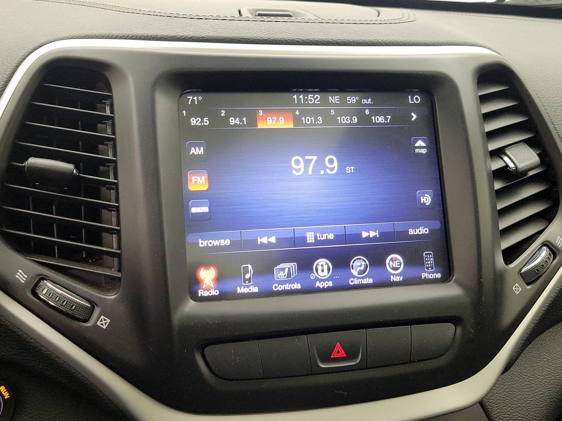 Thumbnail: 2014 Jeep Cherokee - 16