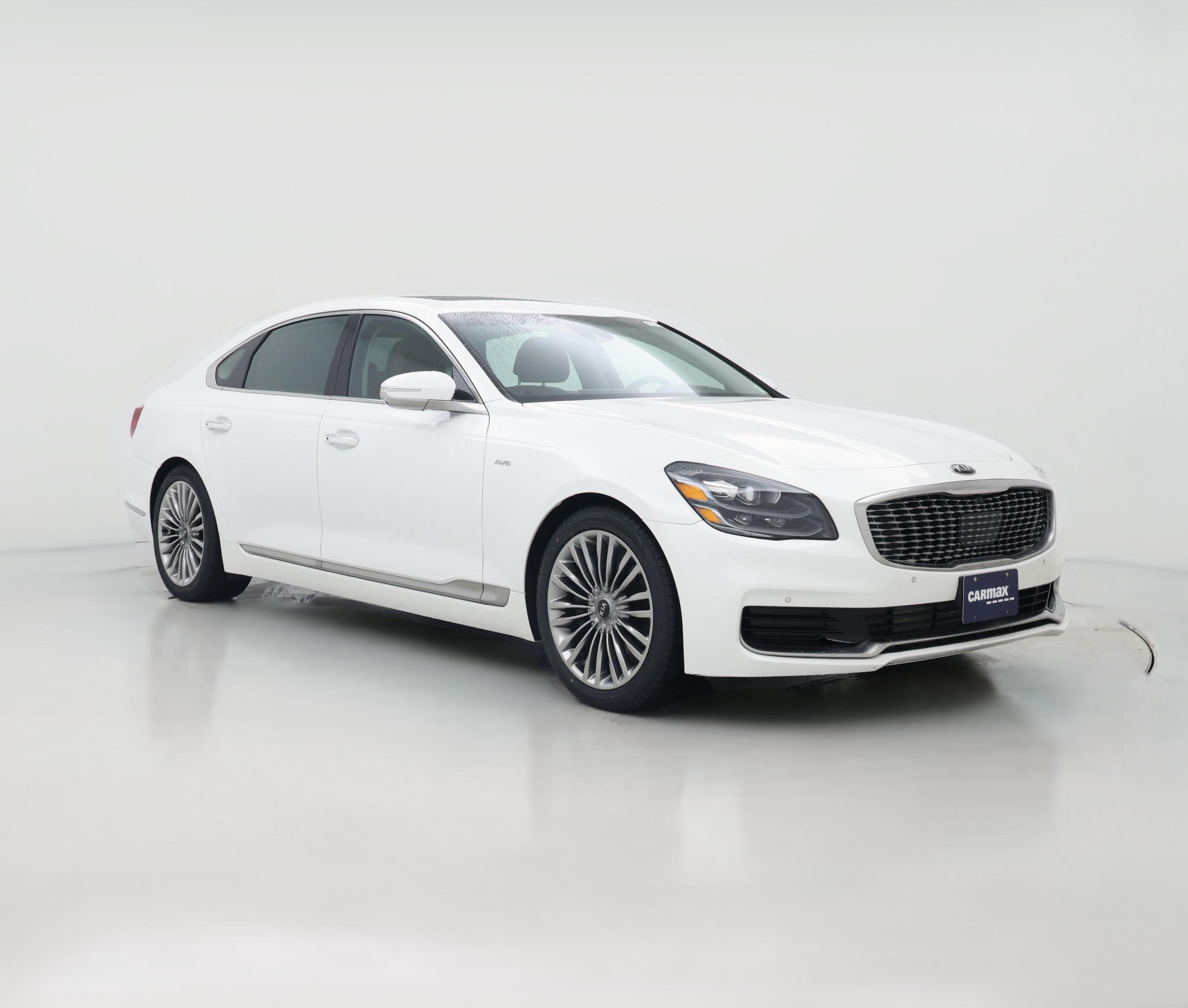 Thumbnail: 2019 Kia K900 - 1