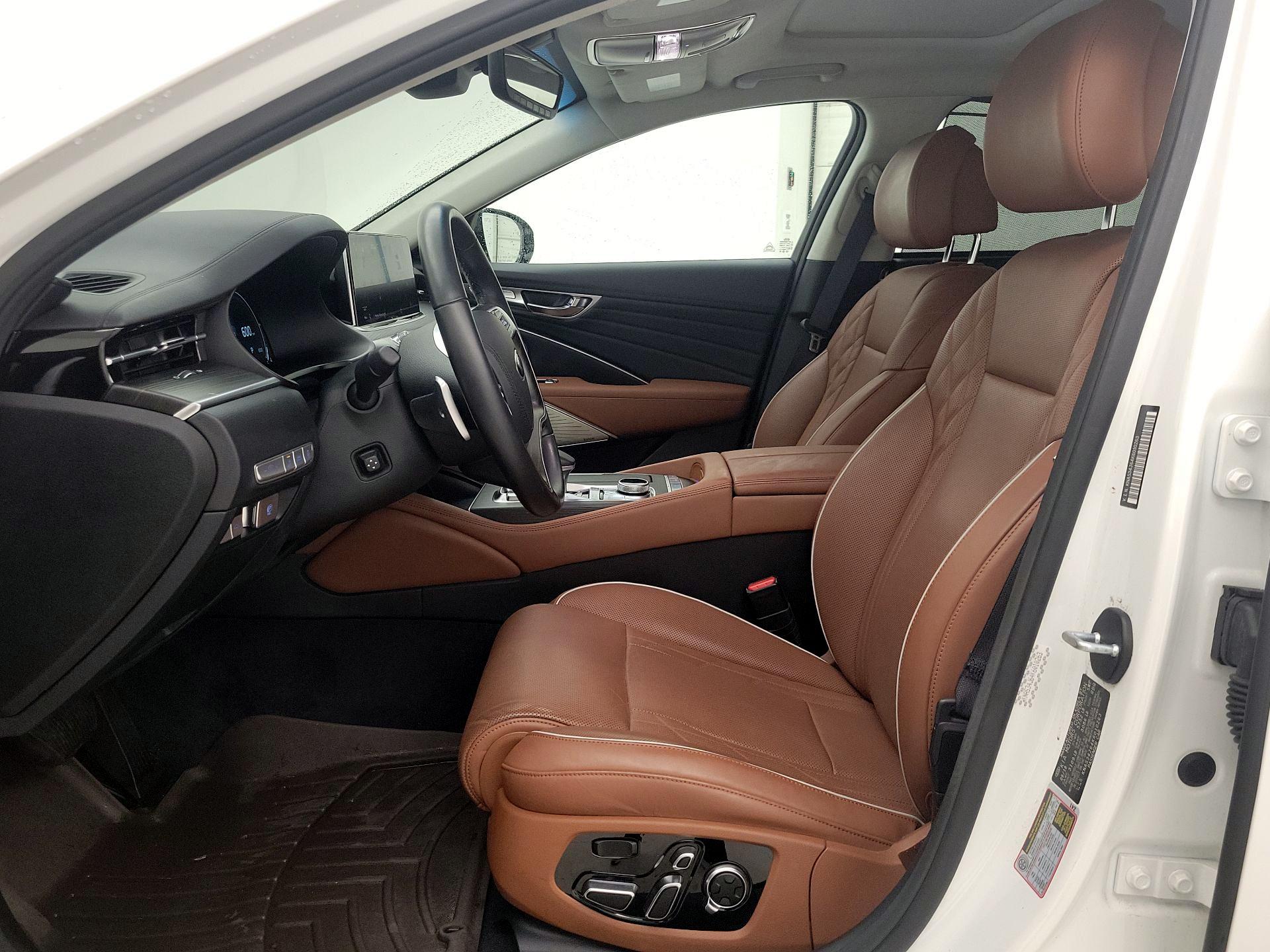 Thumbnail: 2019 Kia K900 - 11