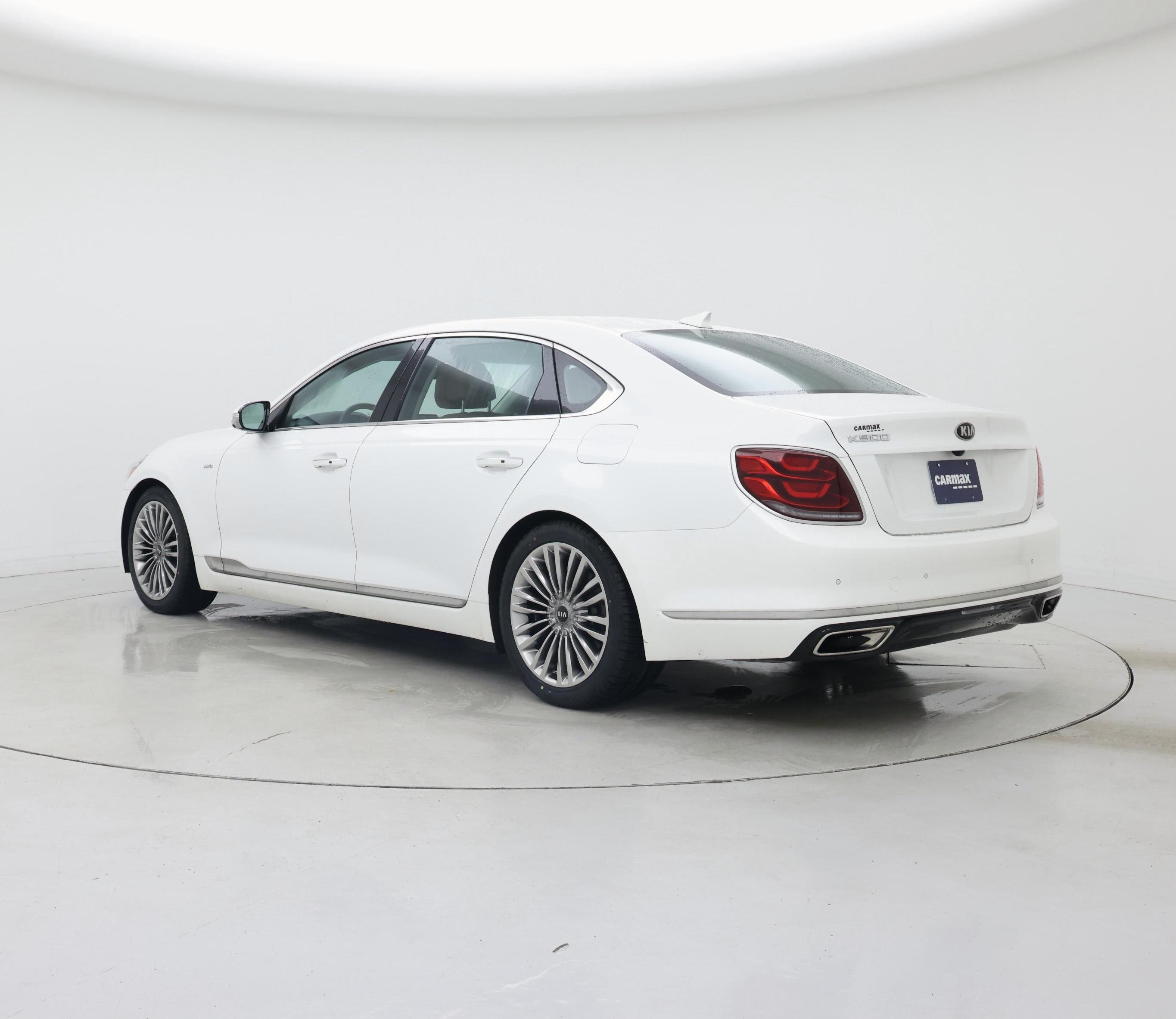 Thumbnail: 2019 Kia K900 - 2