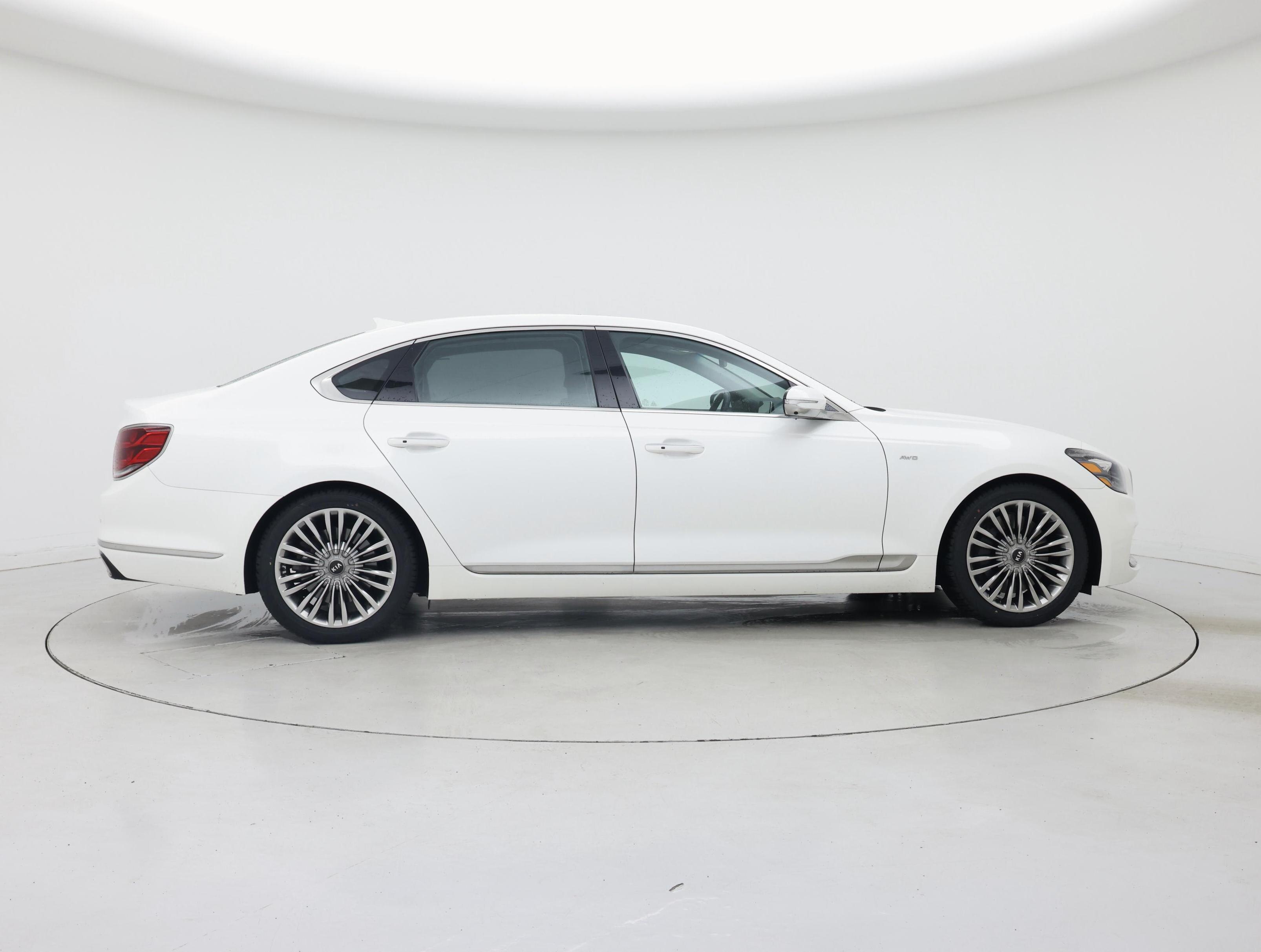 Thumbnail: 2019 Kia K900 - 7