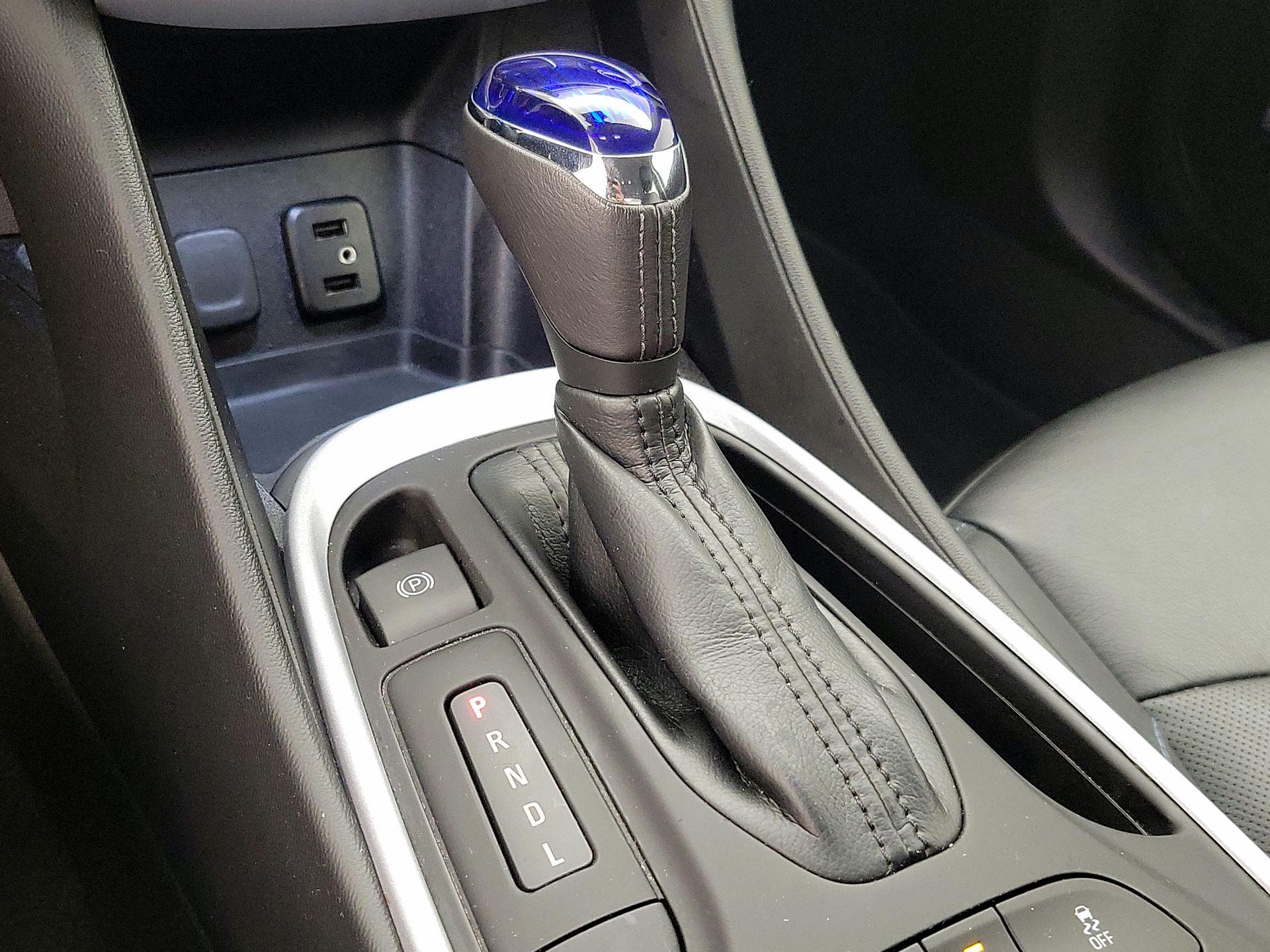 Thumbnail: 2018 Chevrolet Volt - 17