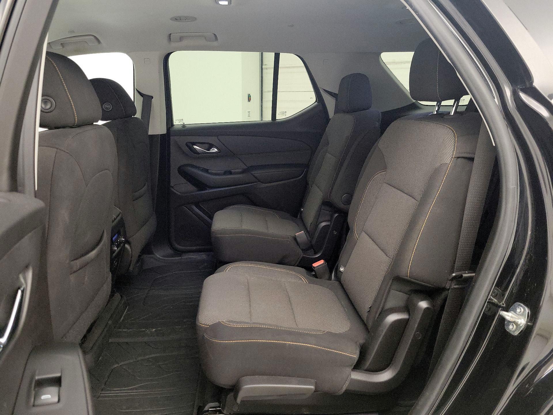 Thumbnail: 2020 Chevrolet Traverse - 19