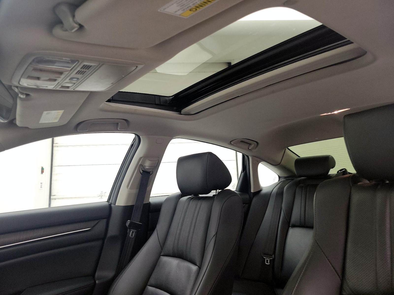 2022 Honda Accord Hybrid Touring - Photo 21