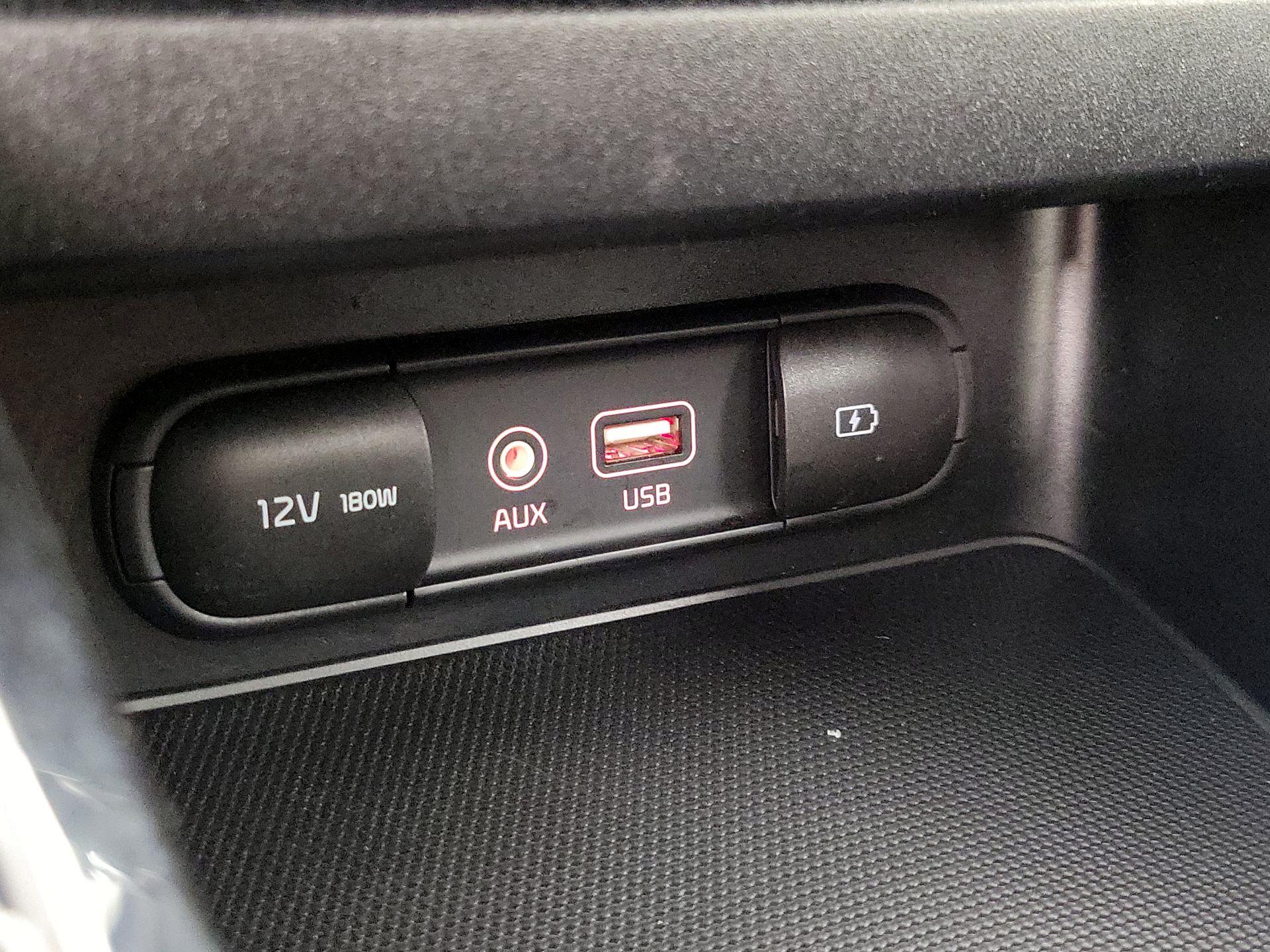 Thumbnail: 2021 Kia Forte - 18