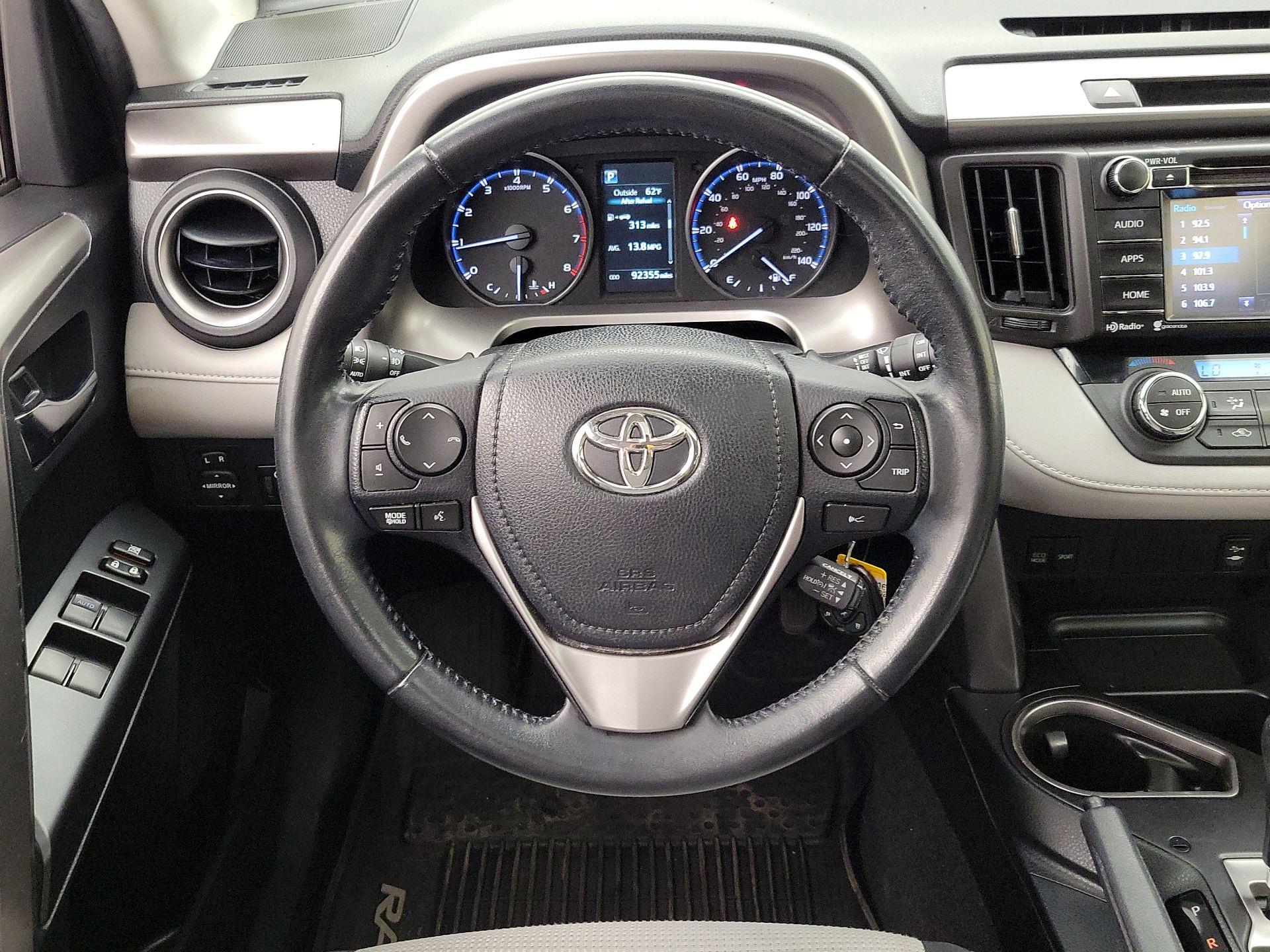 Thumbnail: 2017 Toyota RAV4 - 10