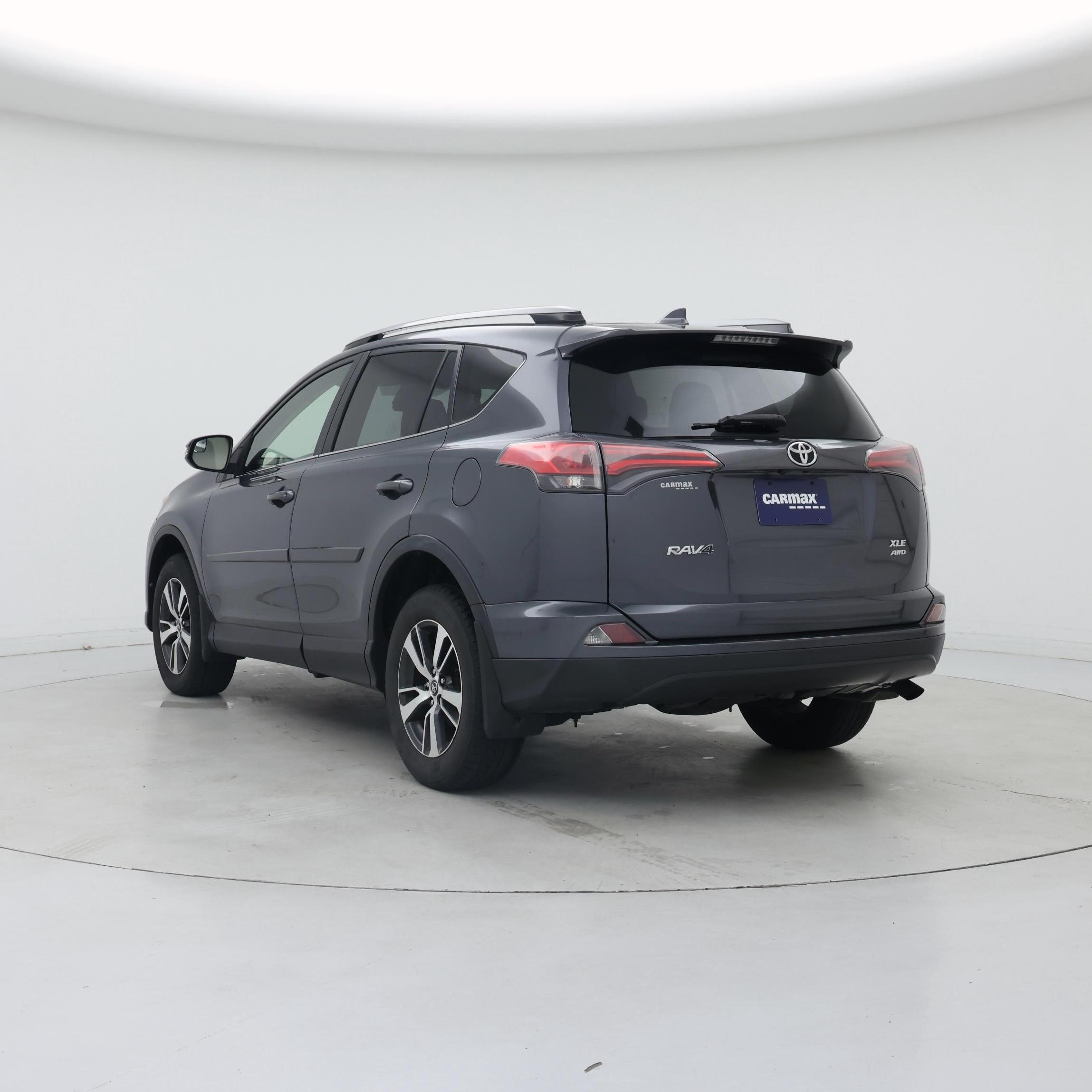 Thumbnail: 2017 Toyota RAV4 - 2