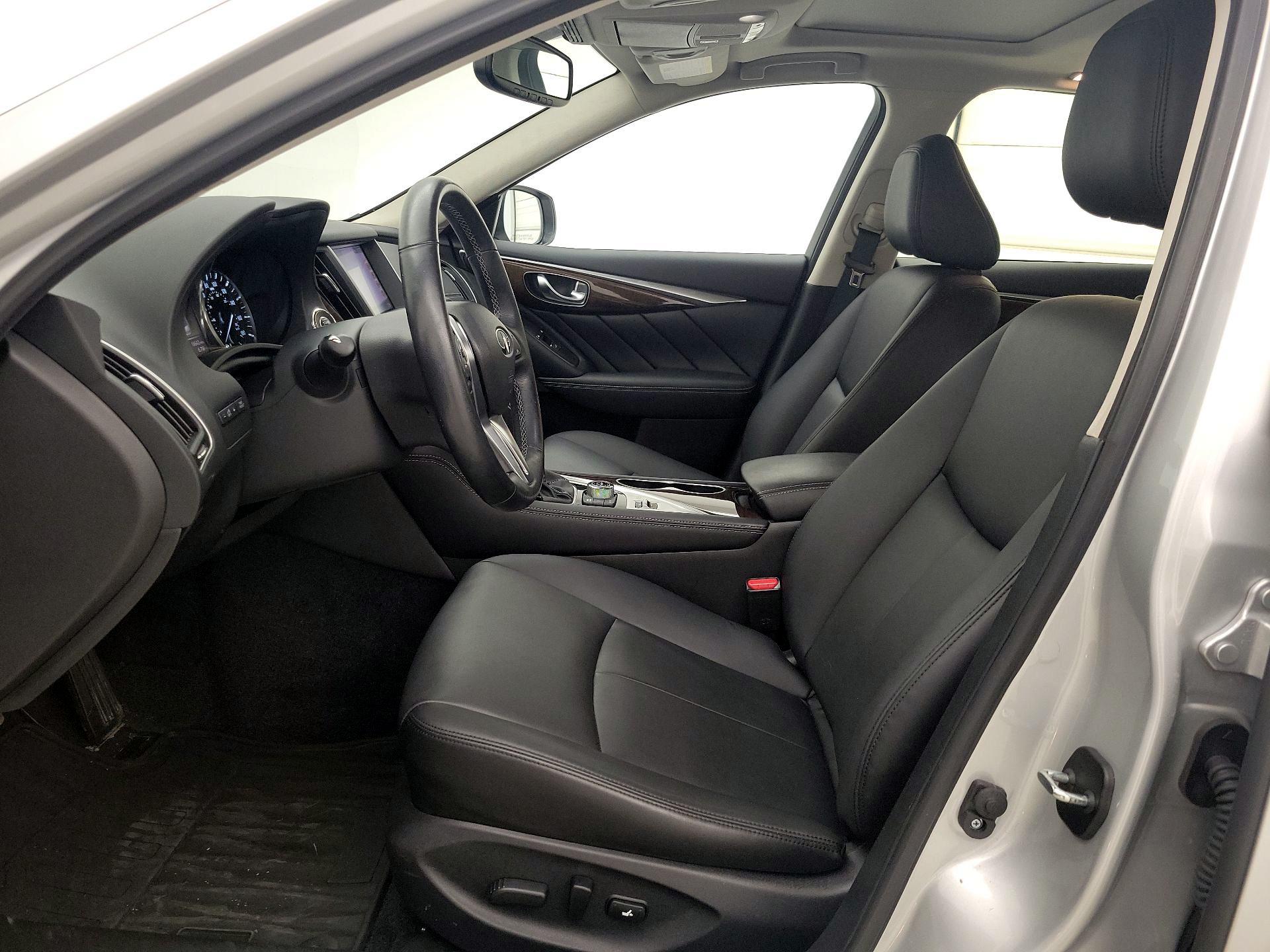 Thumbnail: 2019 INFINITI Q50 - 11