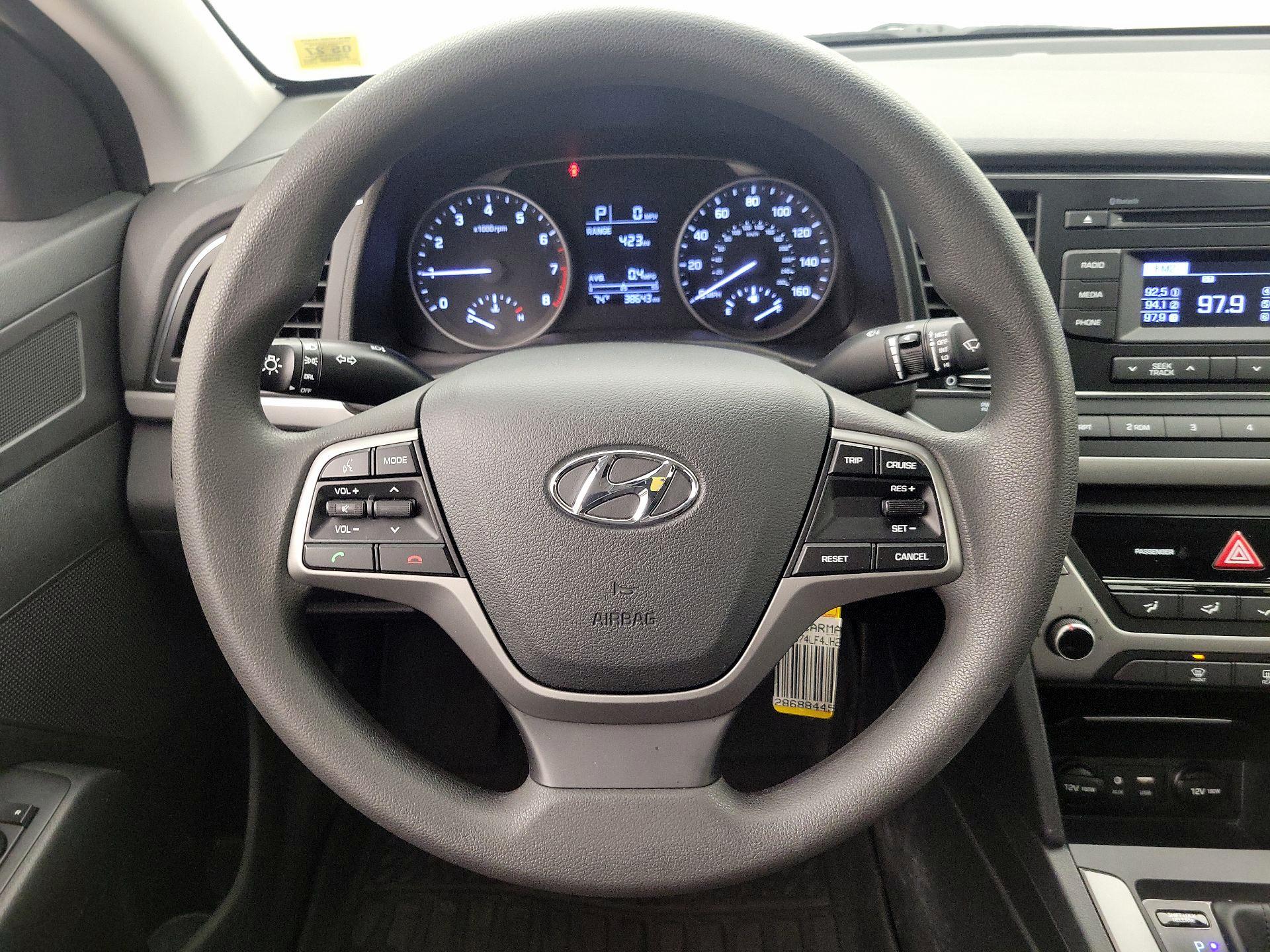 Thumbnail: 2018 Hyundai Elantra - 10