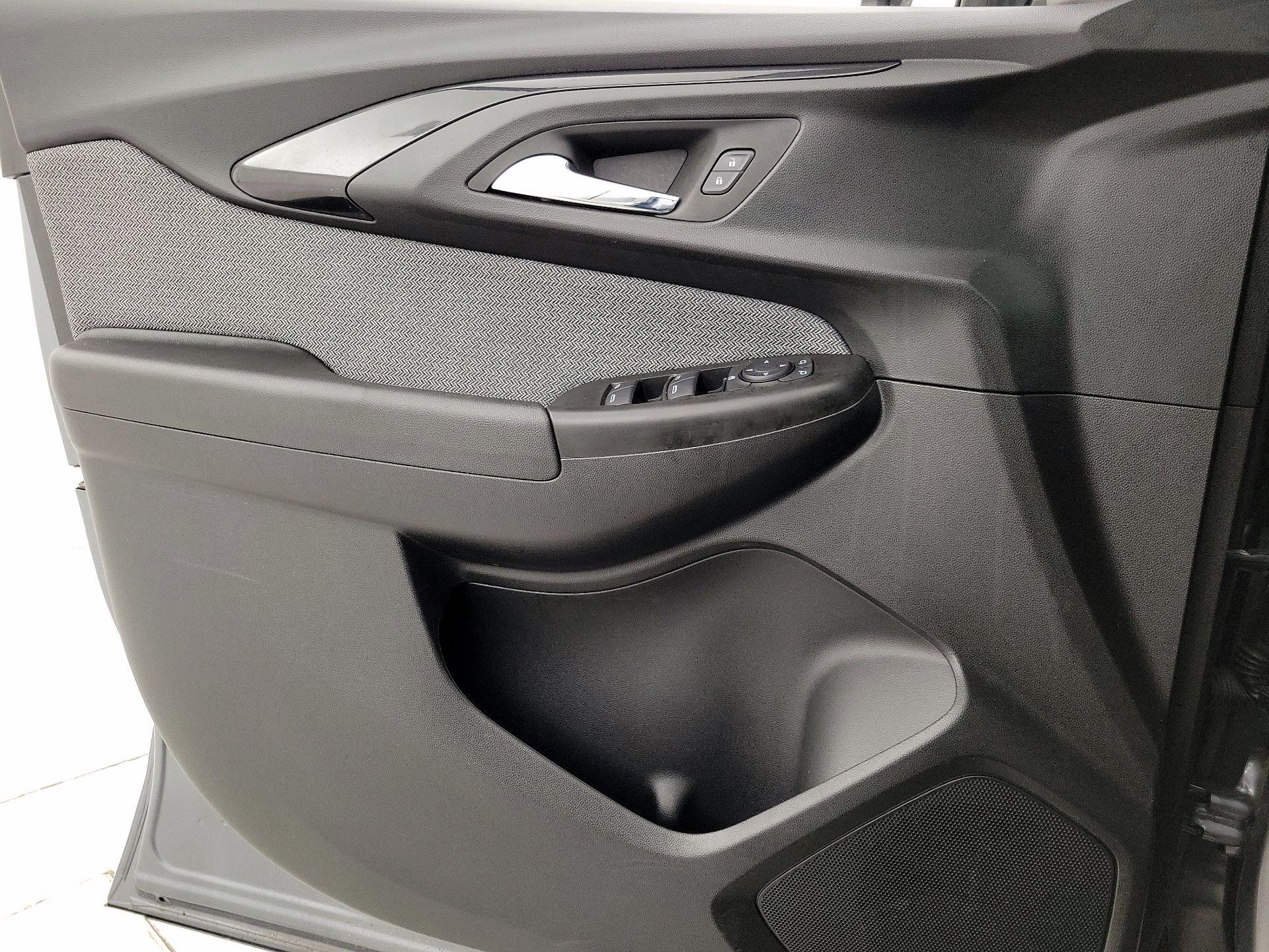 Thumbnail: 2021 Chevrolet TrailBlazer - 12