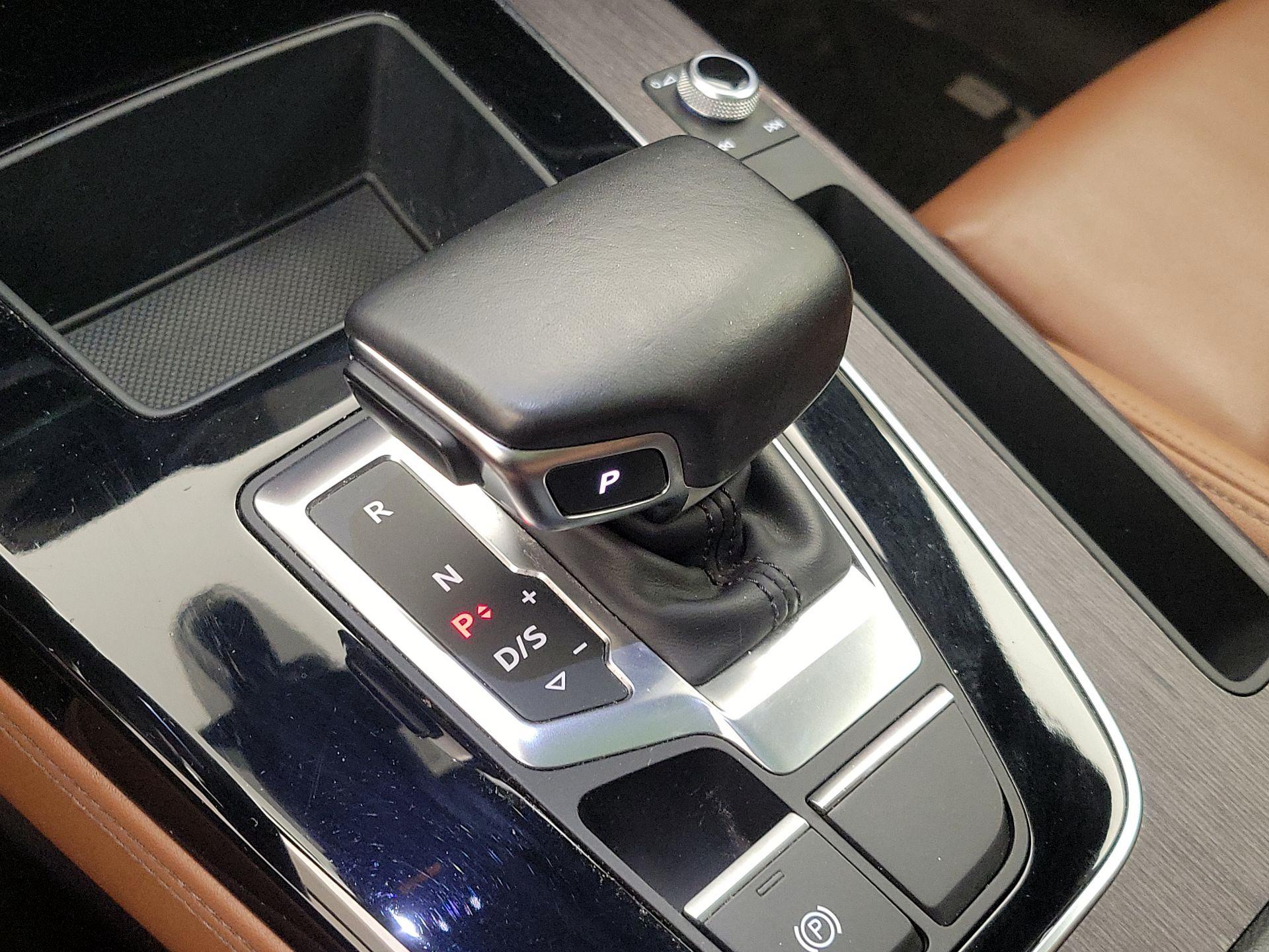 Thumbnail: 2022 Audi Q5 - 18
