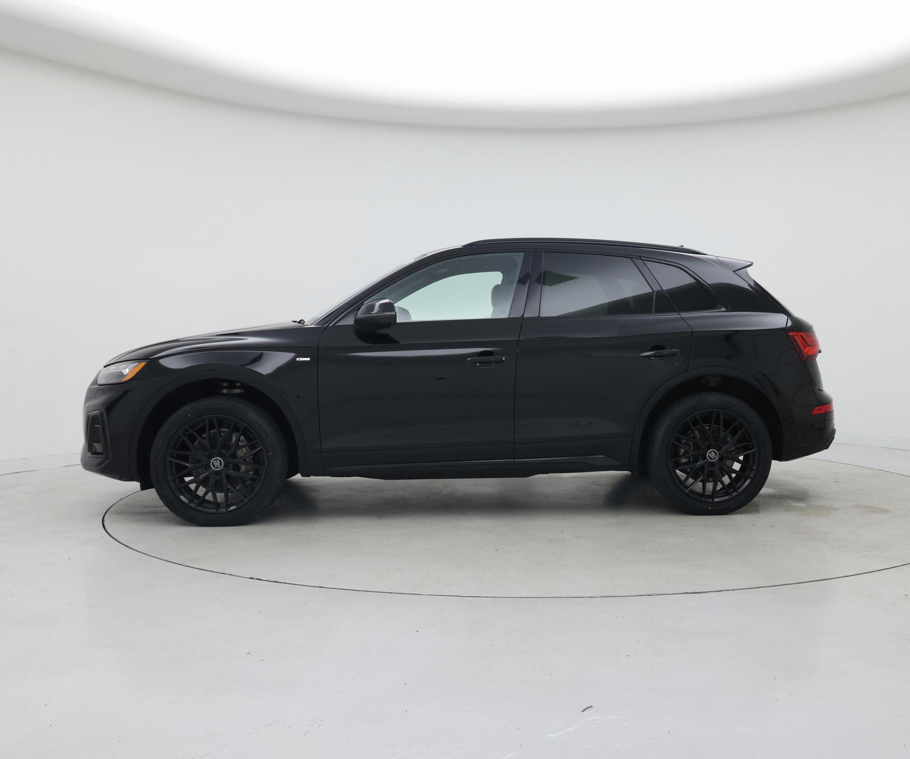 Thumbnail: 2022 Audi Q5 - 3