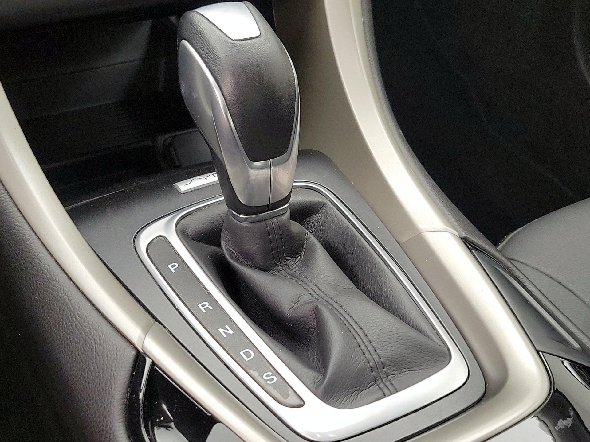 Thumbnail: 2016 Ford Fusion - 17