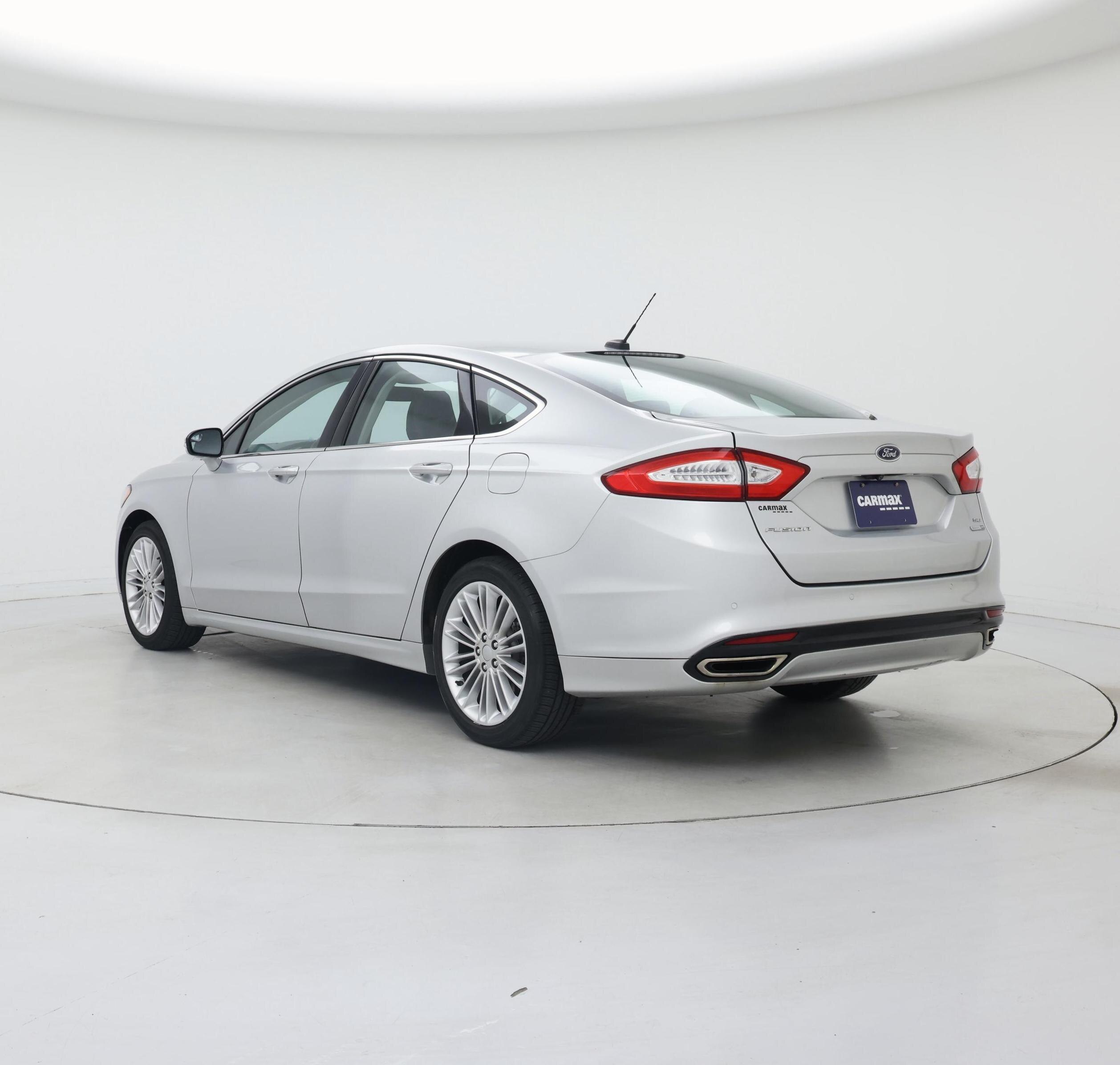 Thumbnail: 2016 Ford Fusion - 2