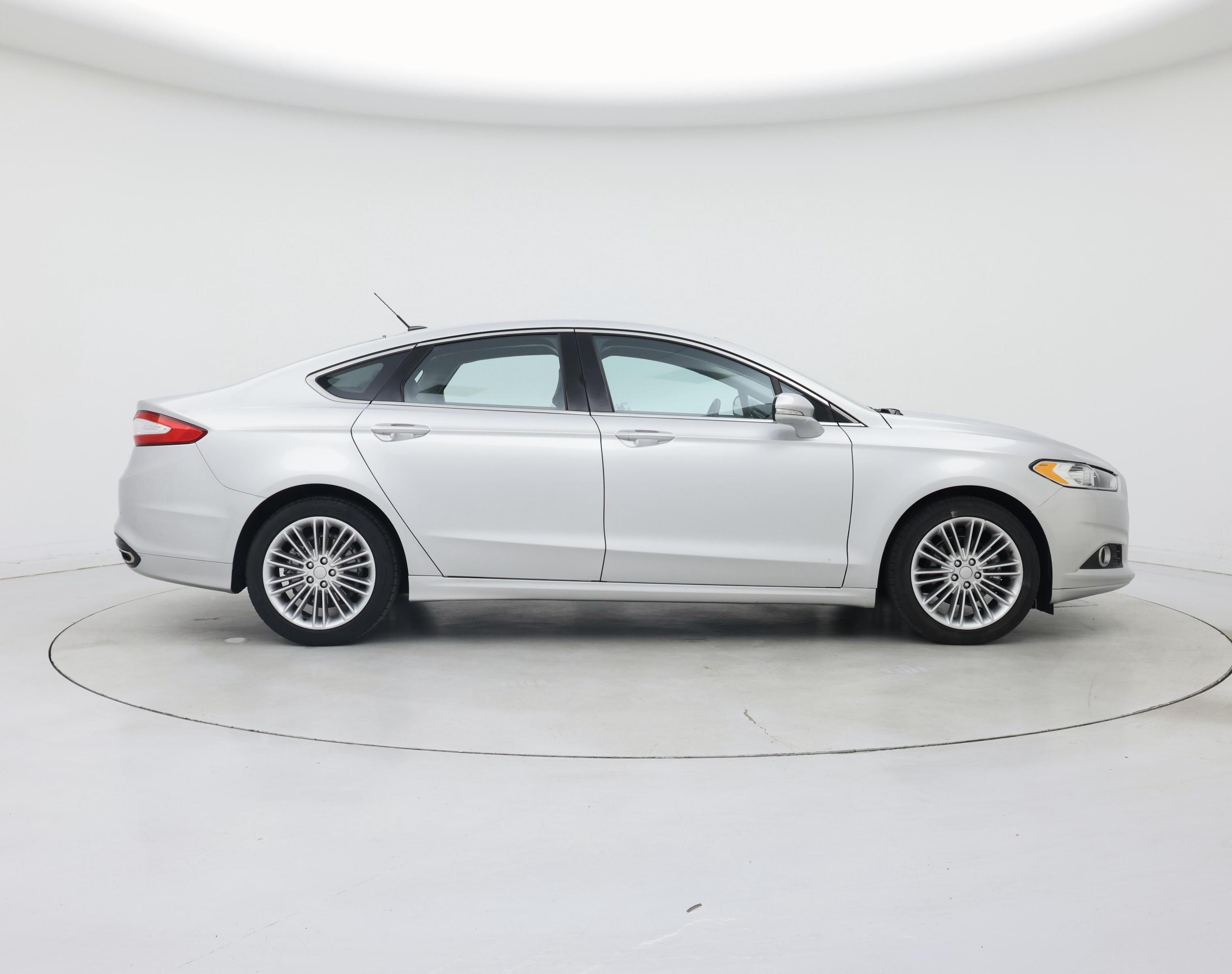 Thumbnail: 2016 Ford Fusion - 7
