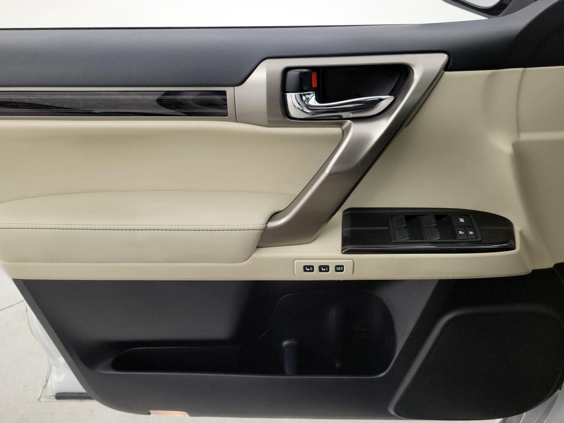 Thumbnail: 2021 Lexus GX - 12