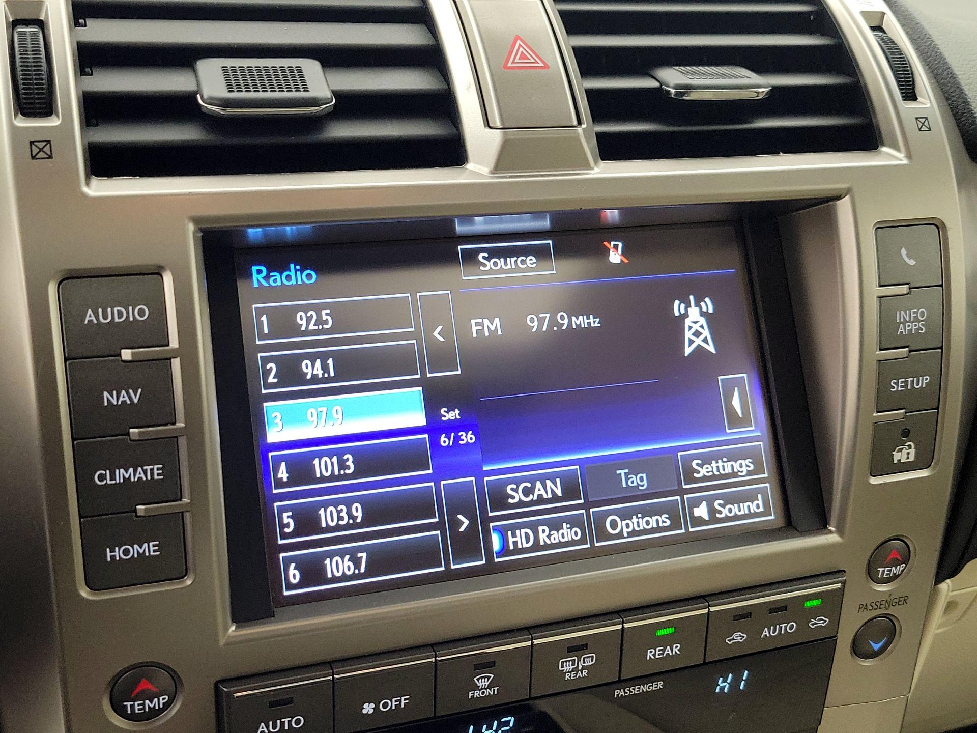 Thumbnail: 2021 Lexus GX - 16